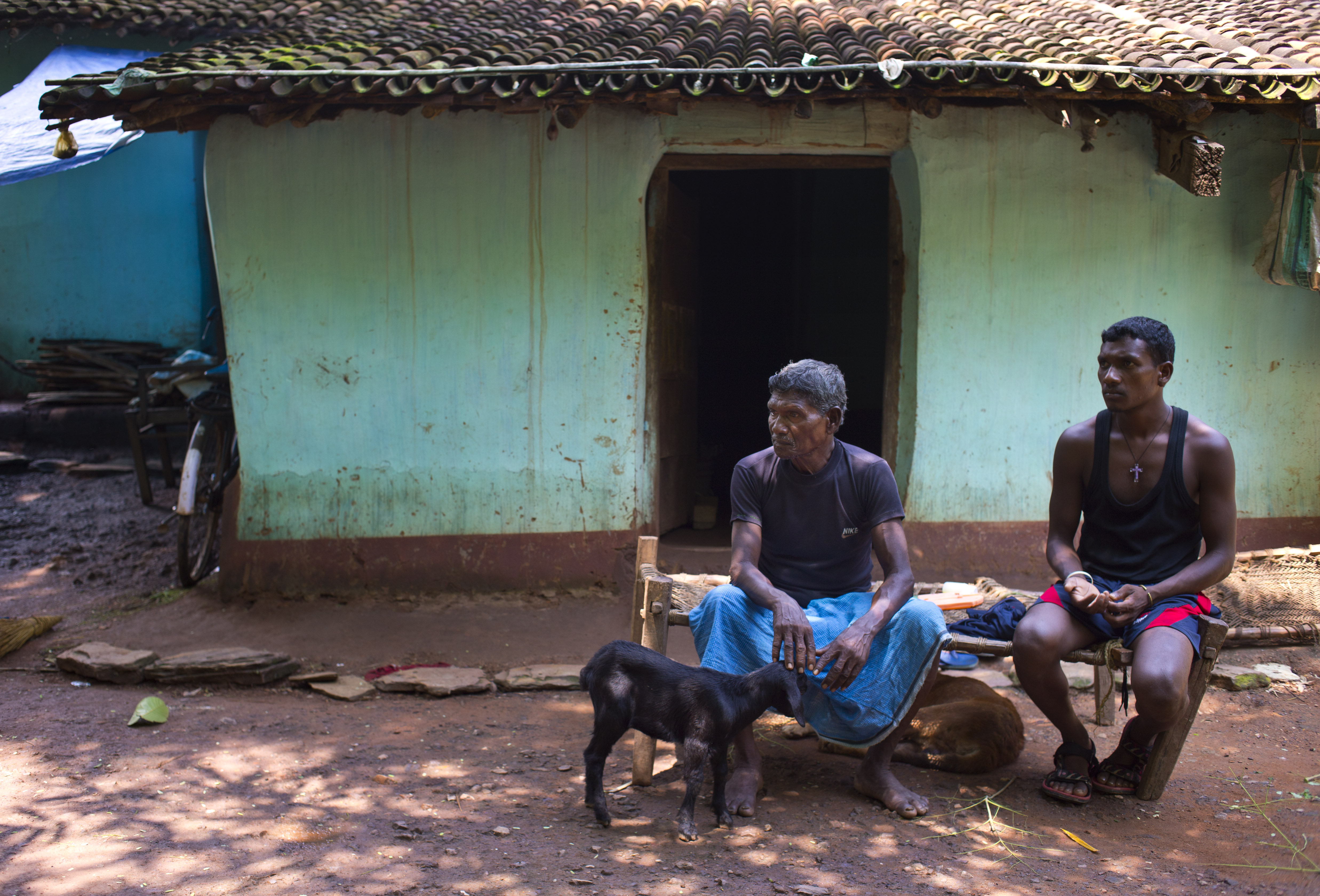 Forgotten asbestos mine sickens Indian villagers