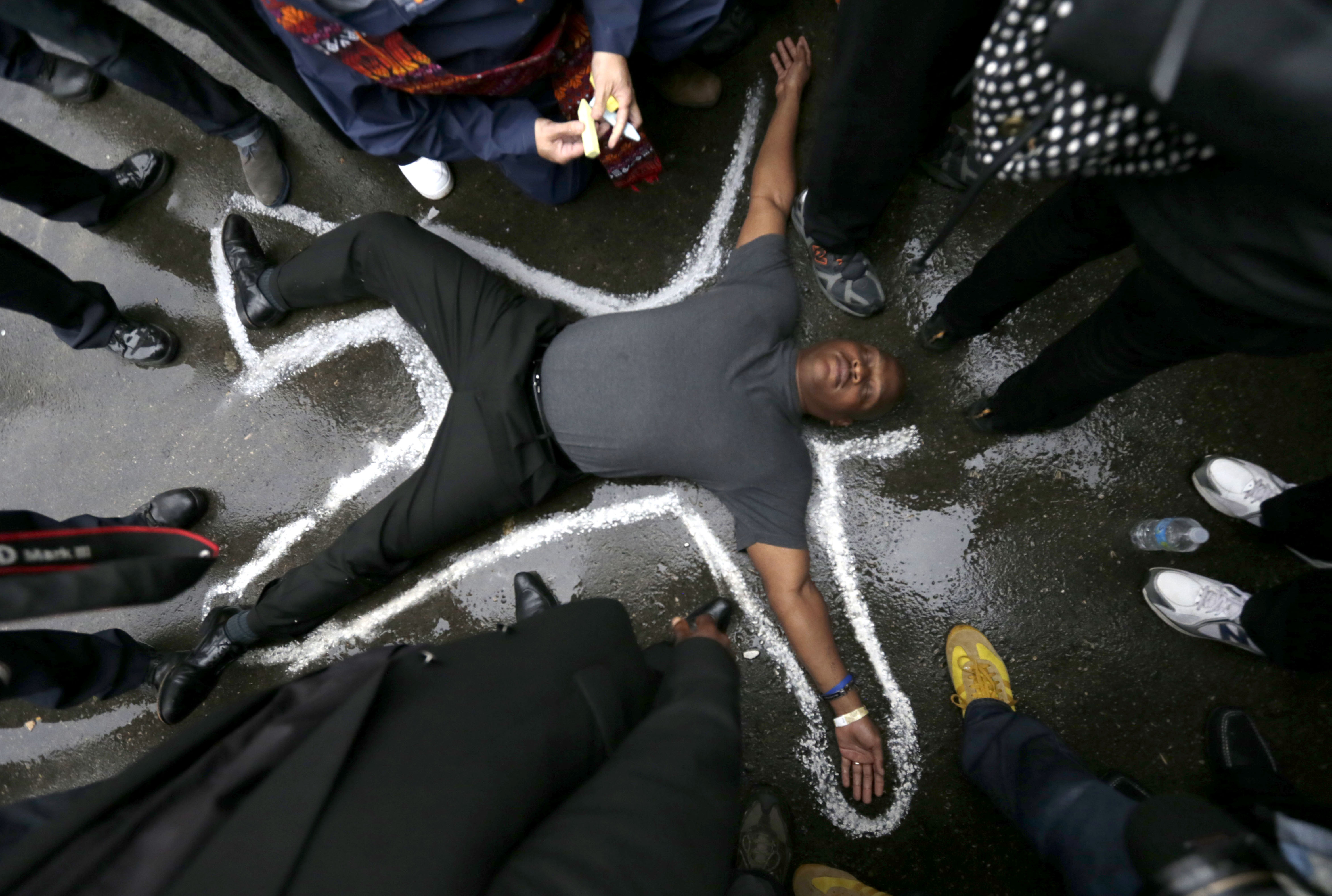 AP poll: Police killings of blacks voted top story of 2014