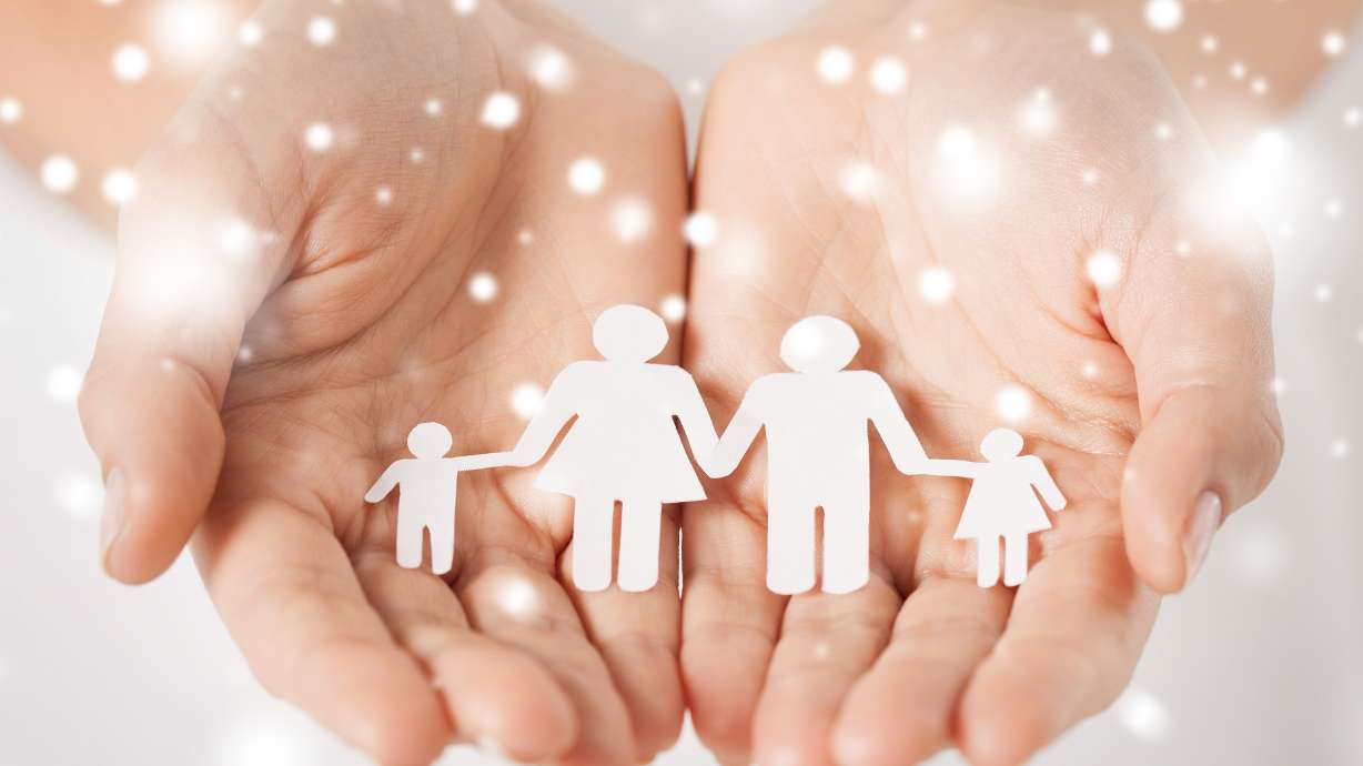 Esta Navidad, evite el rojo: trece formas de ahorrar dinero en las fiestas