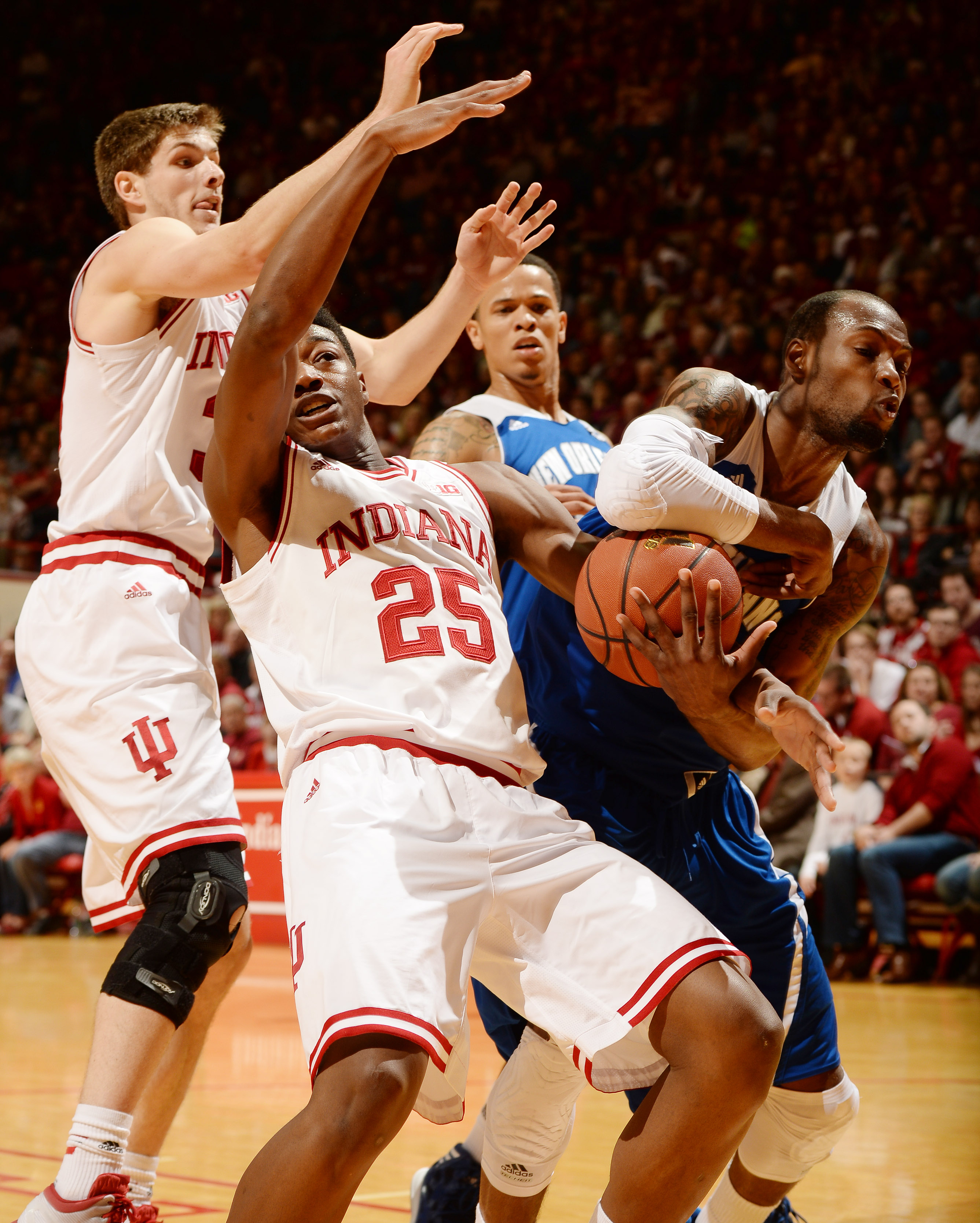 Indiana wallops New Orleans 79-59