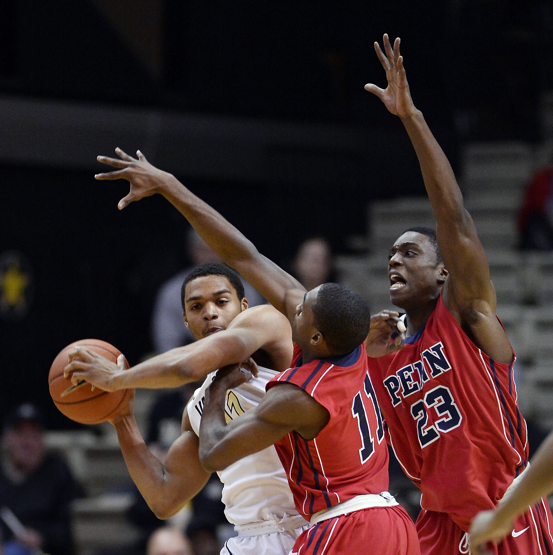 Siakam scores 17 in first start, Vanderbilt beats Penn 79-50