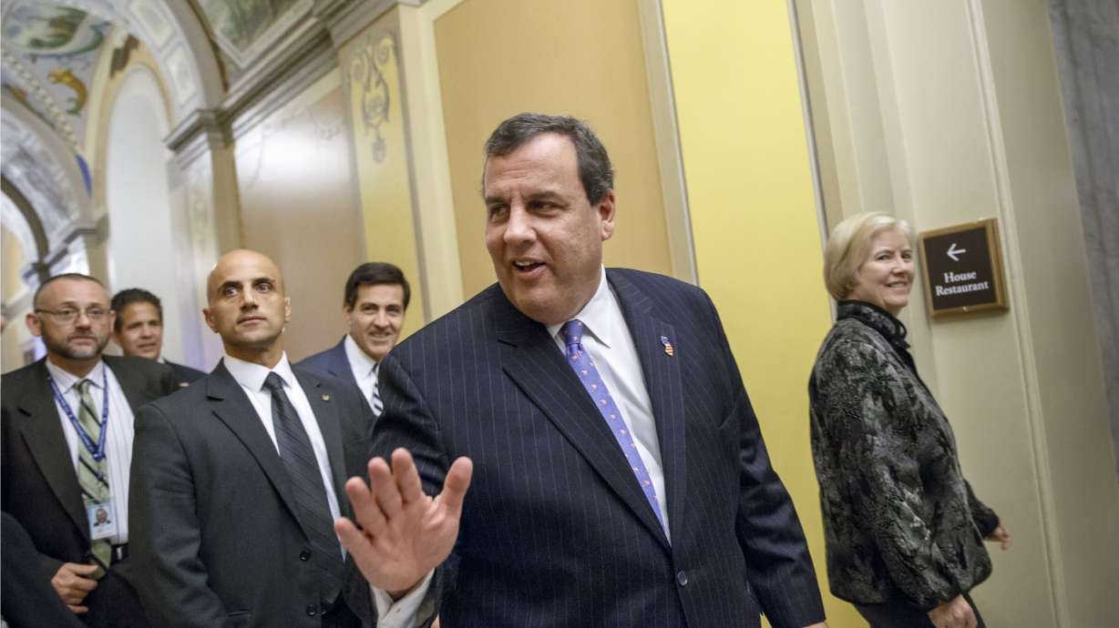 Late at night, Christie doing 2016 foreign policy homework