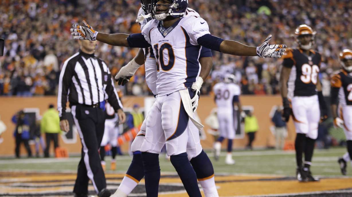 Bengals pick off Manning 4 times, reach playoffs