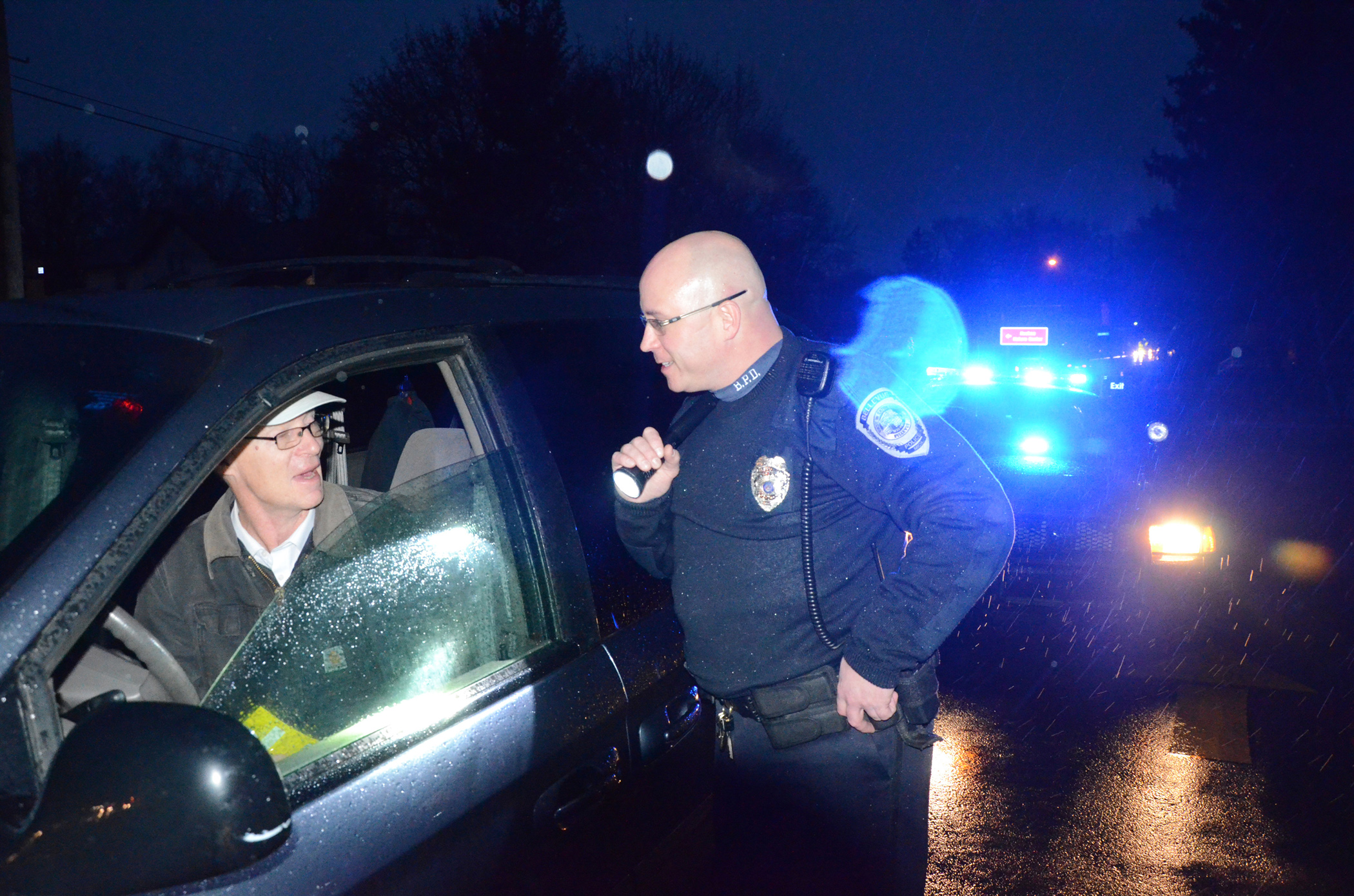 Officer gives gifts, not tickets, in small town