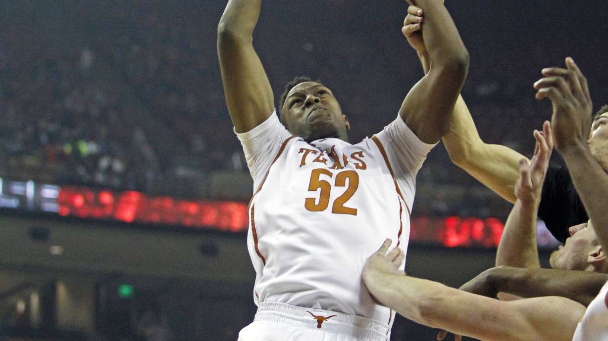 Stanford upsets No. 9 Texas in overtime 74-71