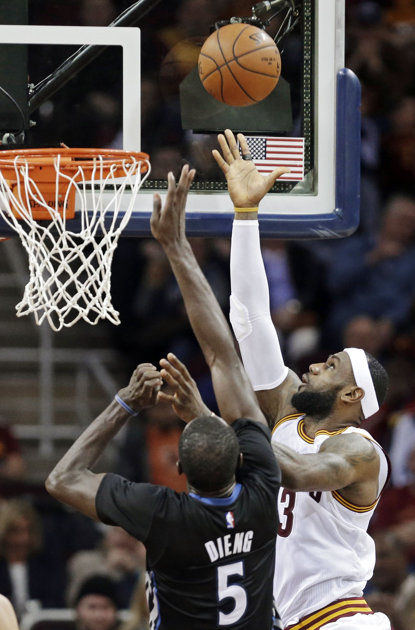 Love, Cavaliers roll over Timberwolves 125-104