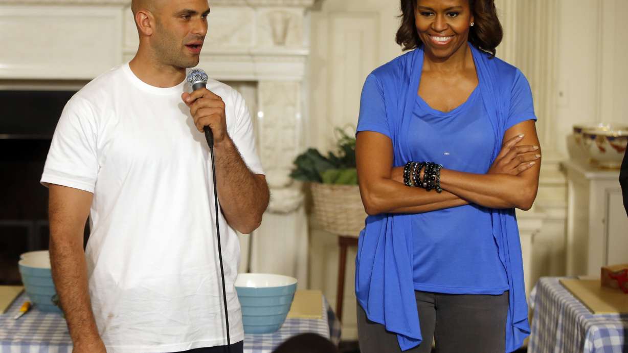 Obama personal chef to hang up apron after 6 years
