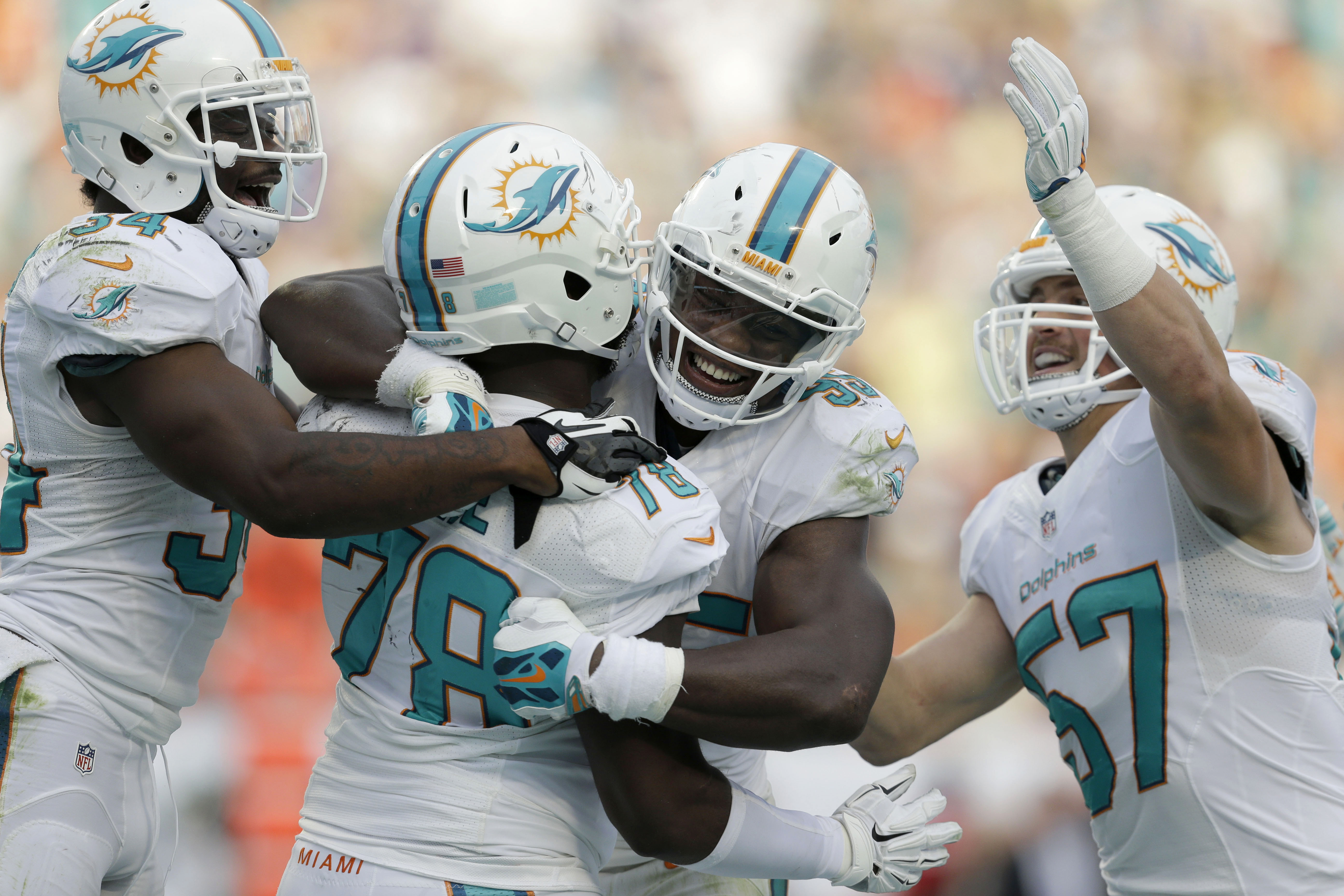 Jordan fitting in at linebacker for Dolphins
