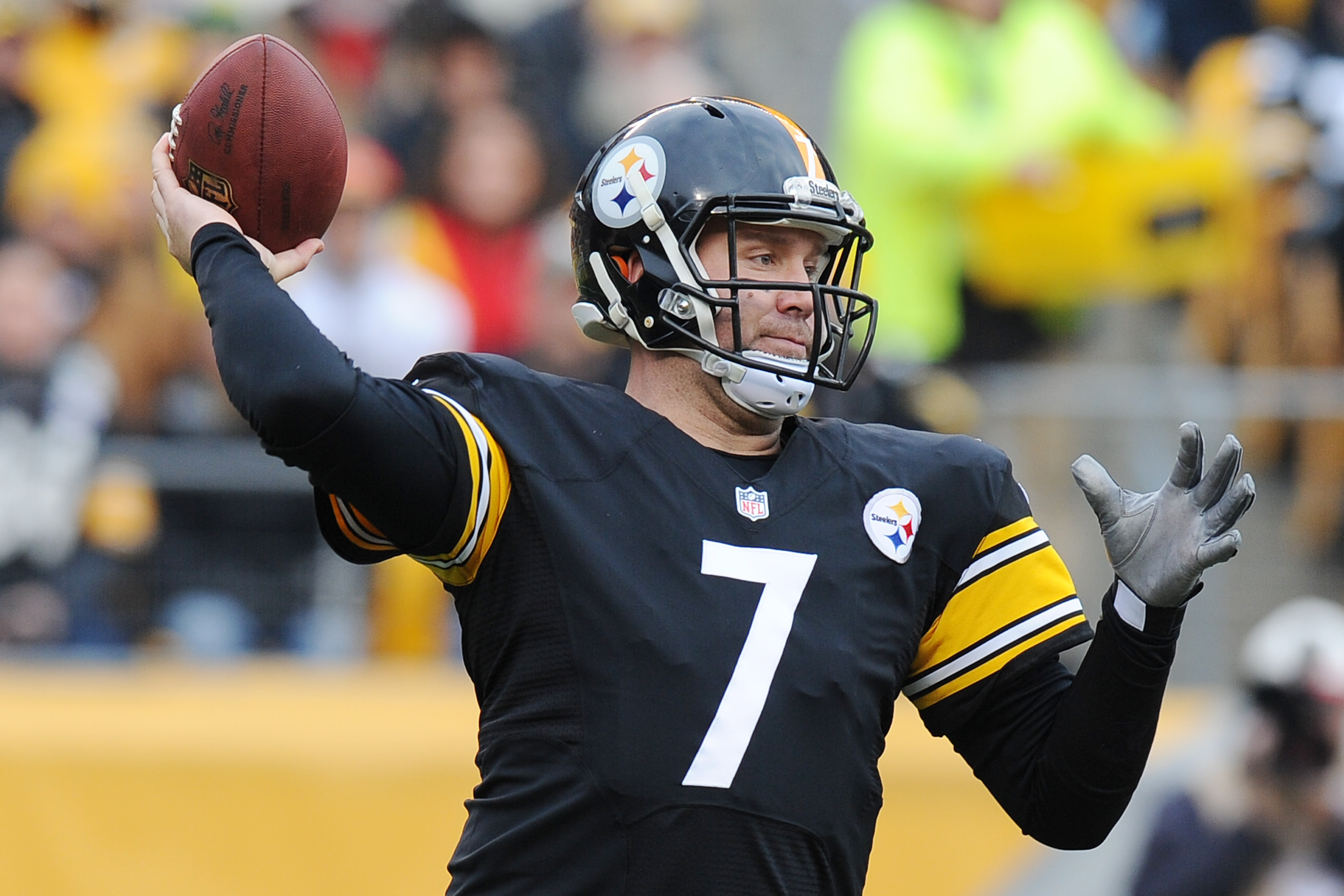 Steelers aim to catch Bengals for AFC North title