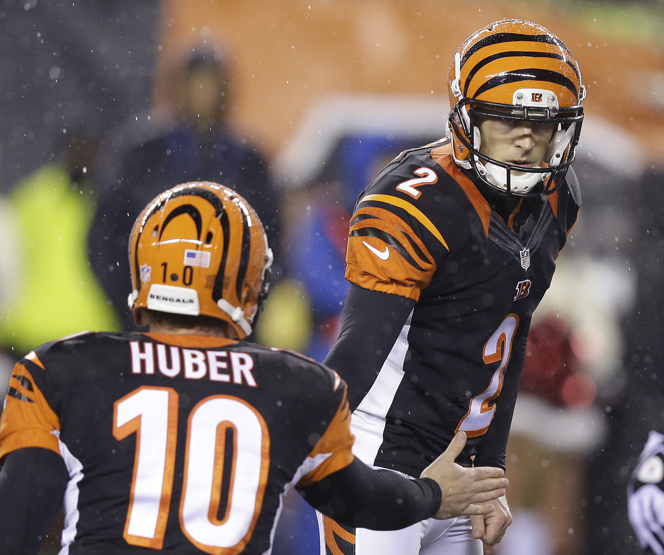 Bengals punter Huber returns to place he broke jaw