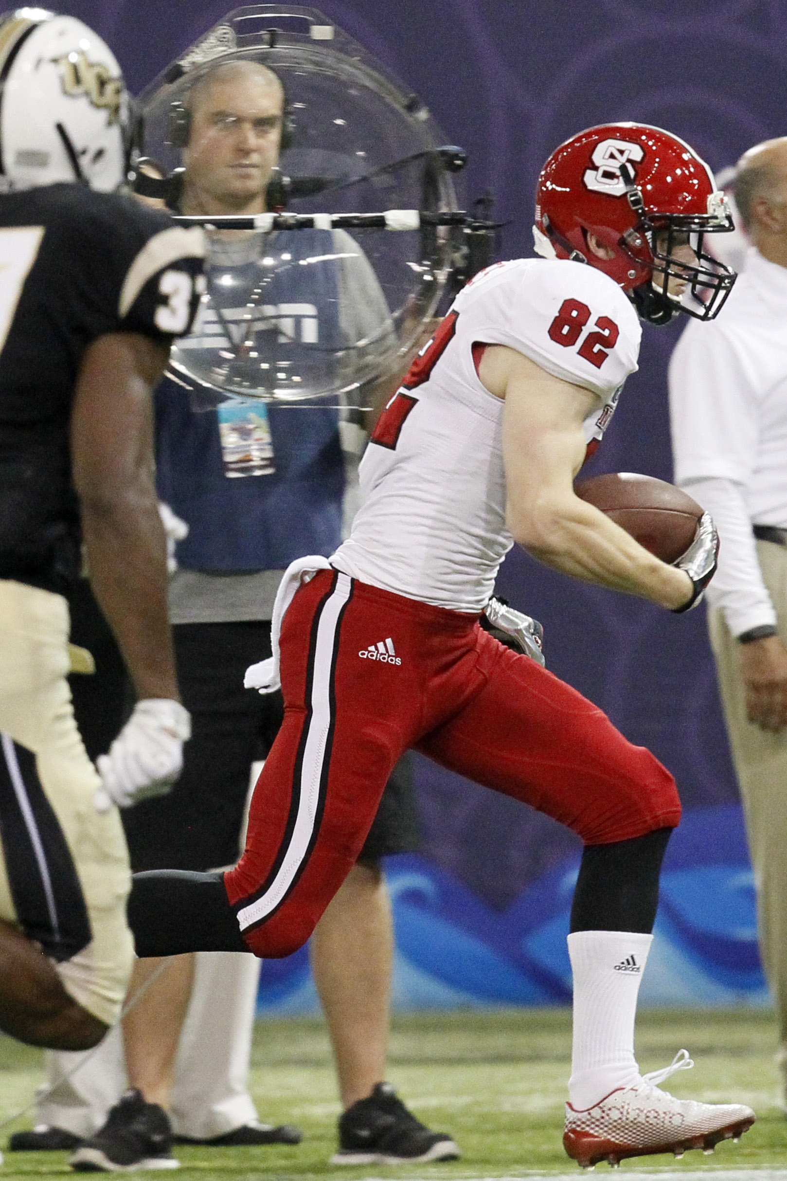 UCF fails in bid for 10-win season with bowl loss