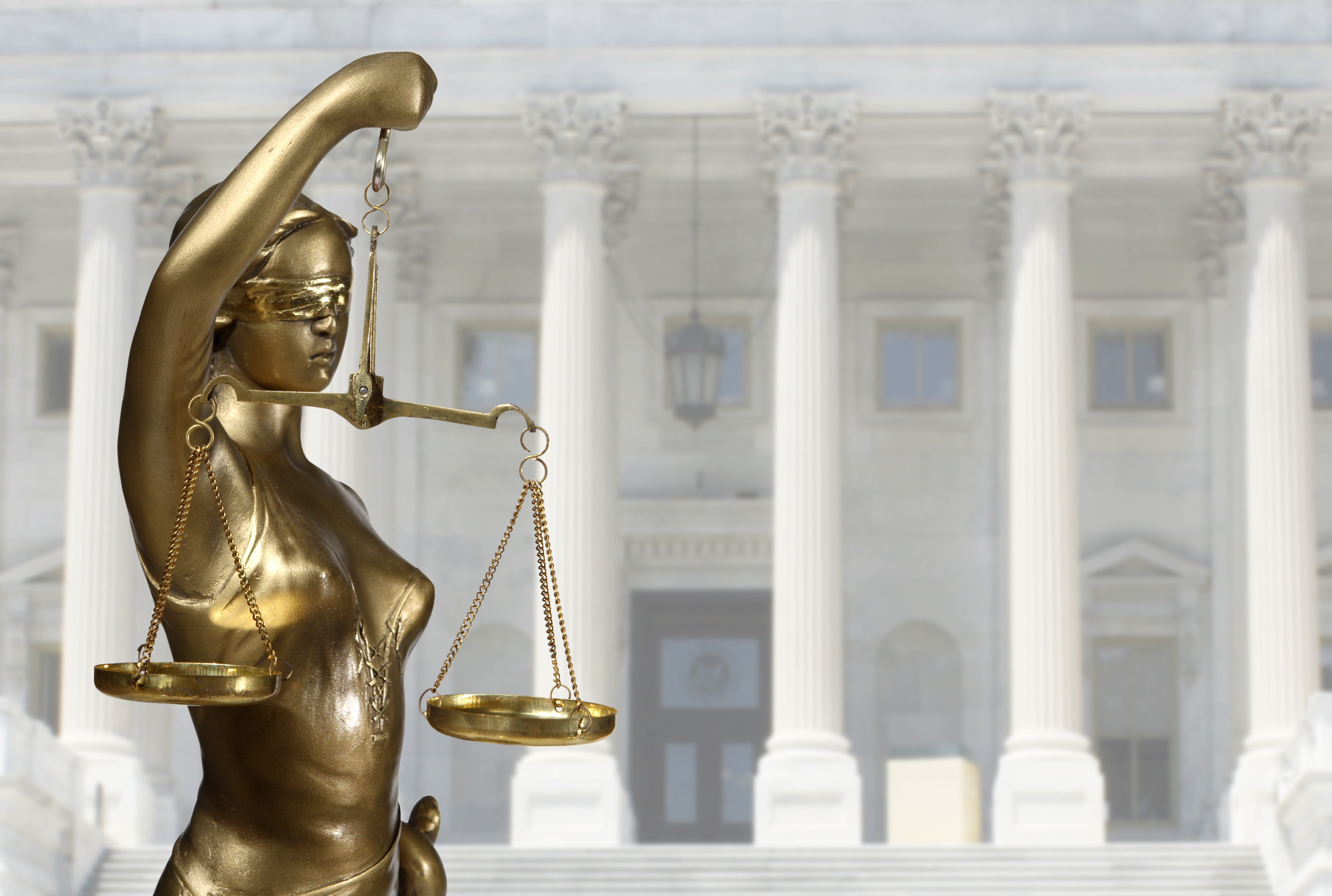 Corte Suprema de Ohio sanciona a falsa abogada