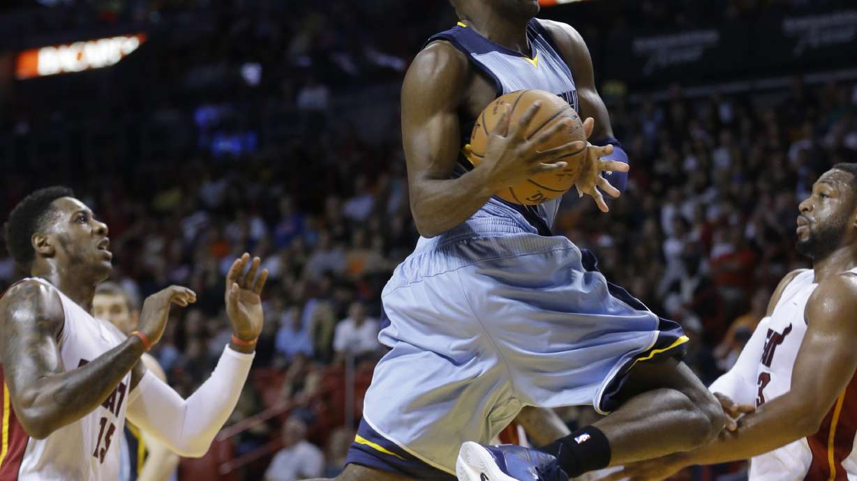 Grizzlies snap 4-game skid, top Heat 103-95