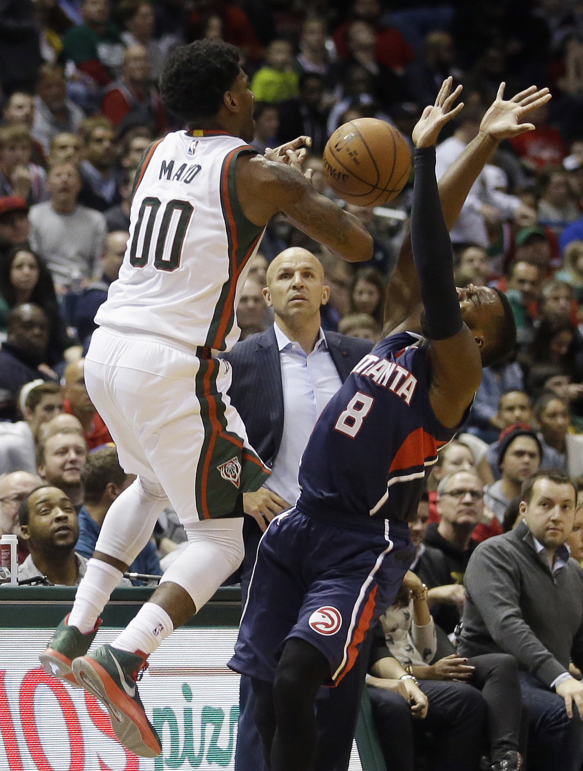 Hawks beat Bucks to split home-and-home series