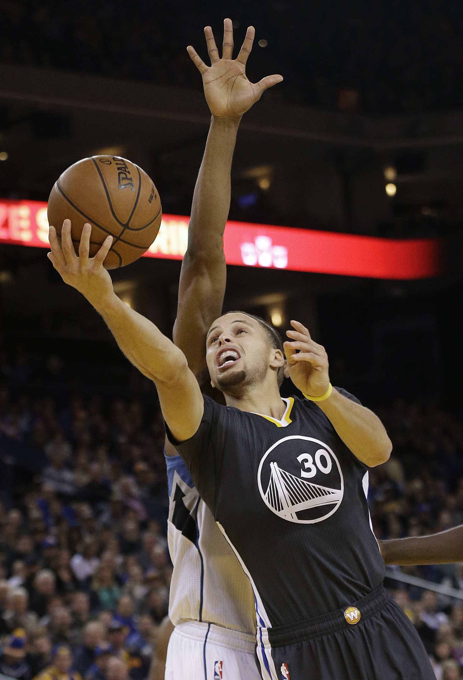 Warriors shake off skid, beat Timberwolves 110-97