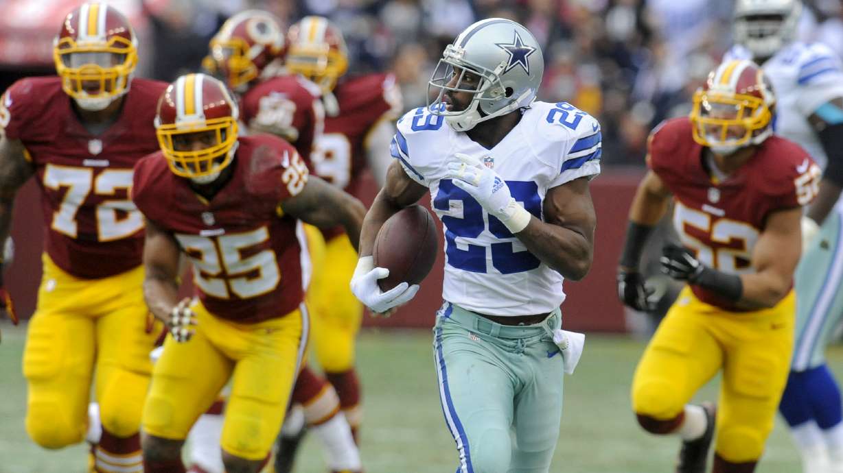 With pressure off, Cowboys top Redskins 44-17