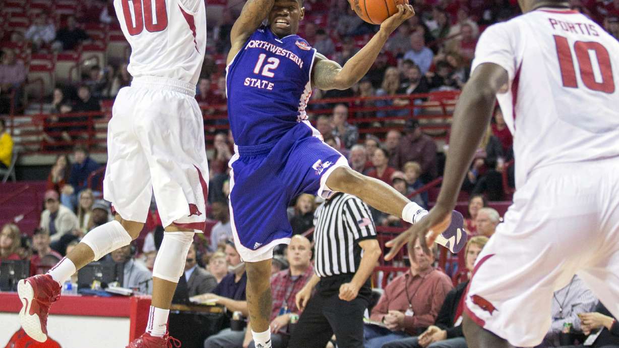 Qualls, Portis lead Arkansas past NW State 100-92