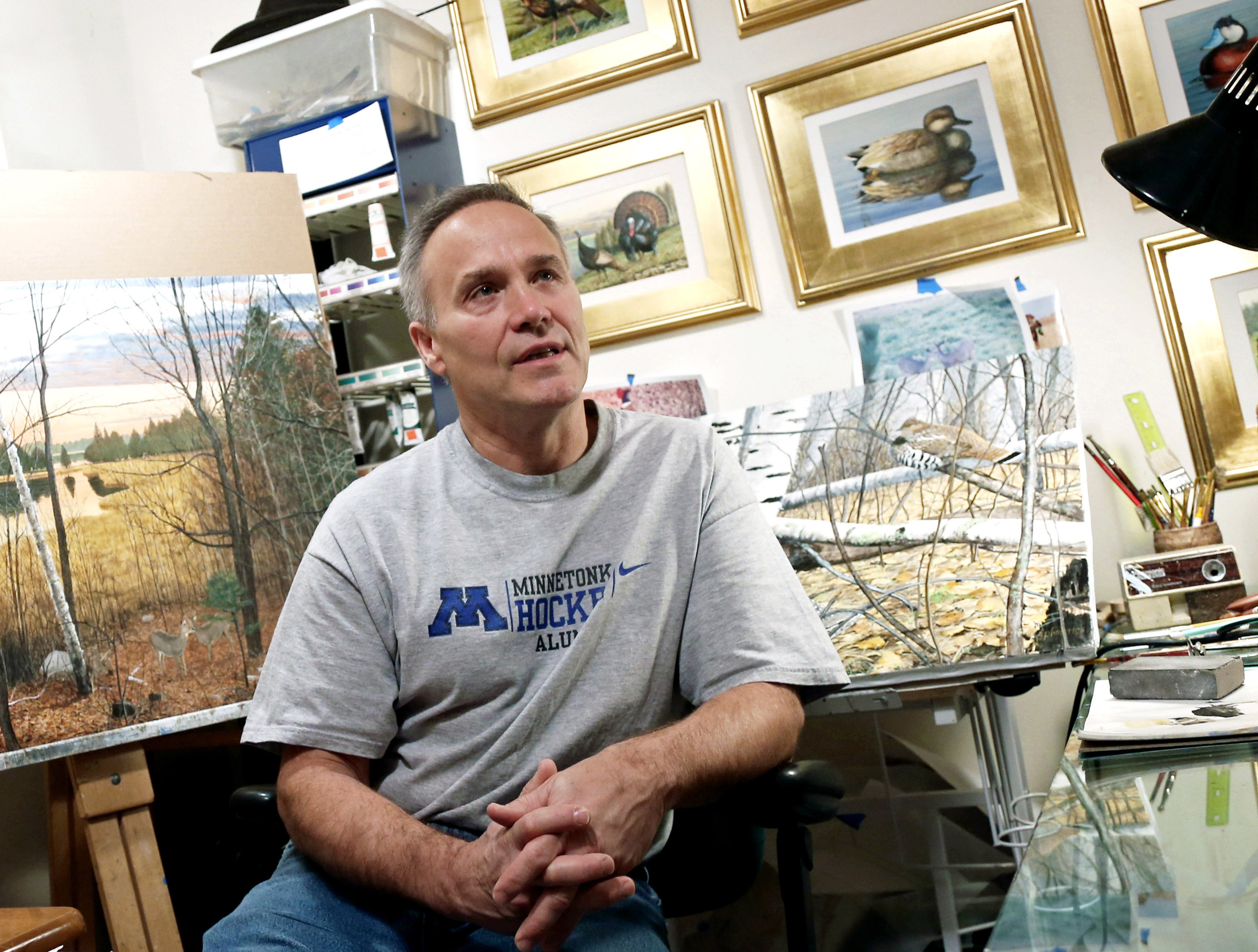 Wildlife artists angle for top prizes, prestige