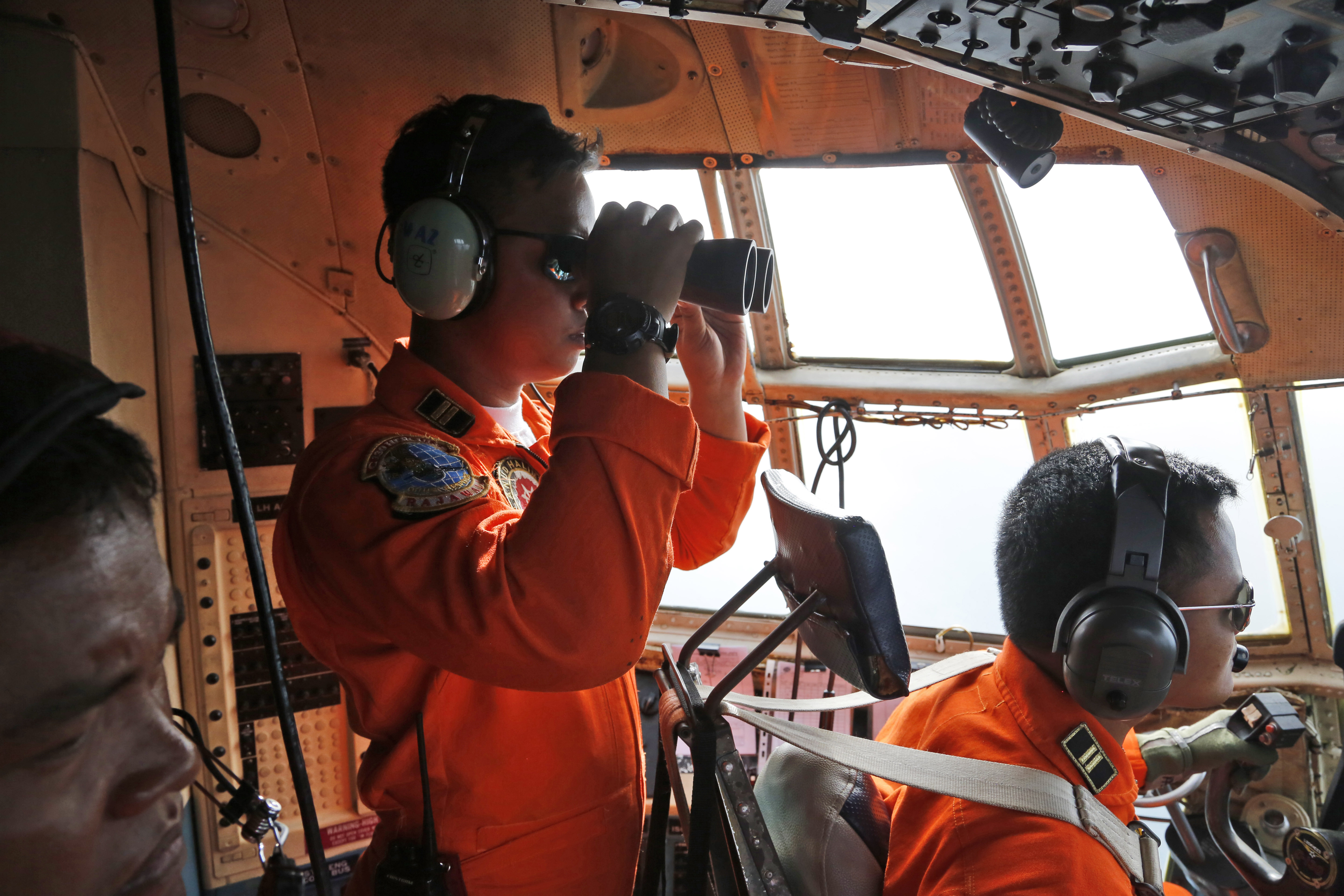 Java Sea plane search: monsoons, murkiness, trash