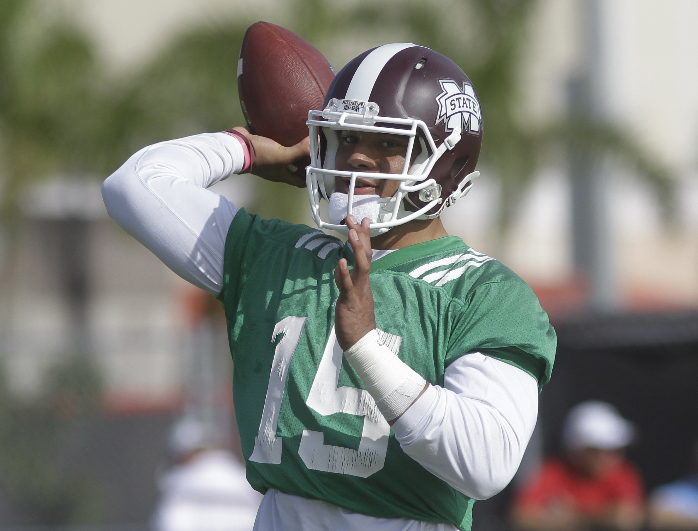 Georgia Tech, Mississippi St clash in Orange Bowl