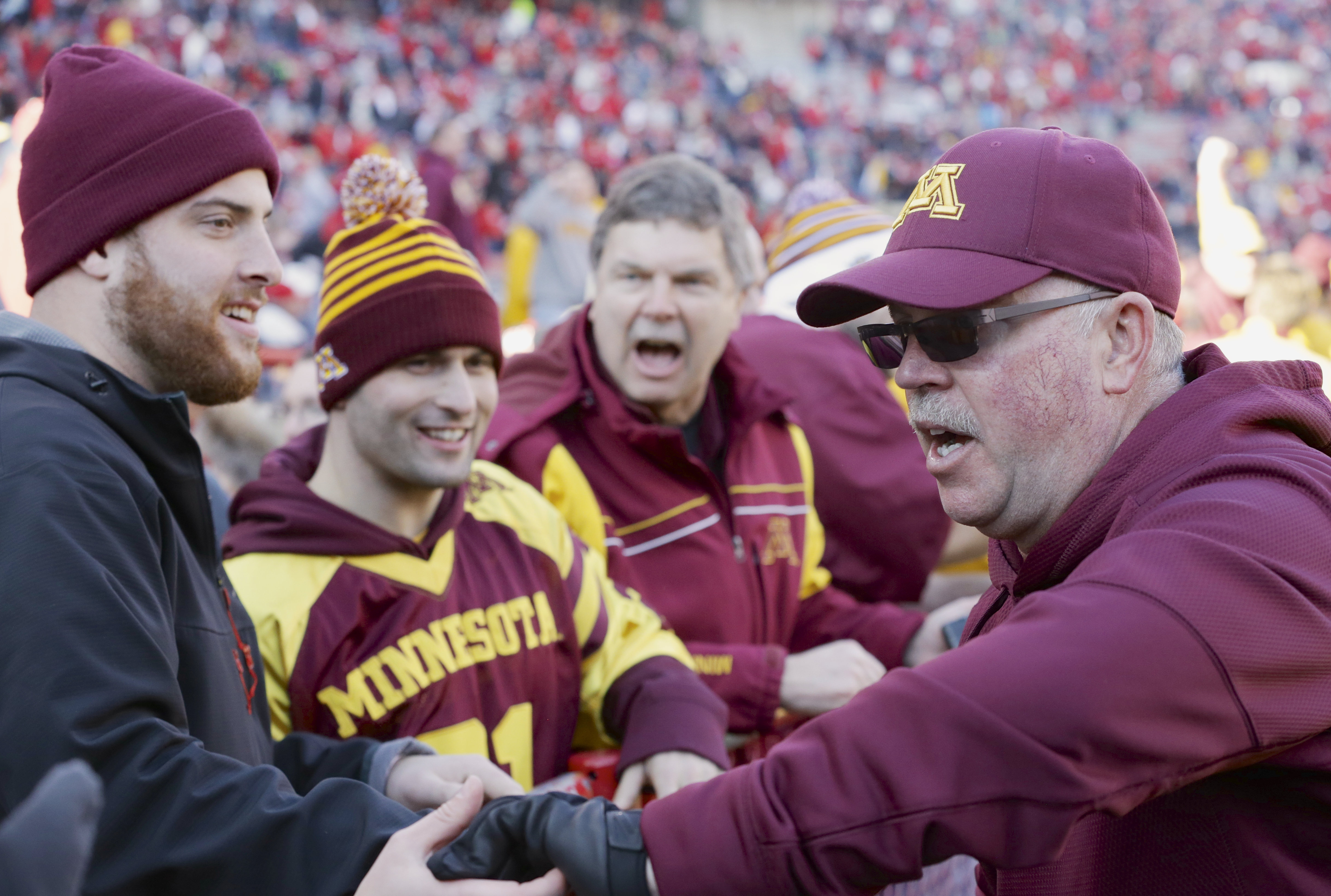Kill, back from leave, leads Gophers to bowl