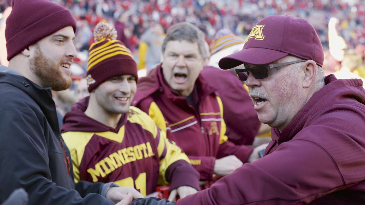 Kill, back from leave, leads Gophers to bowl