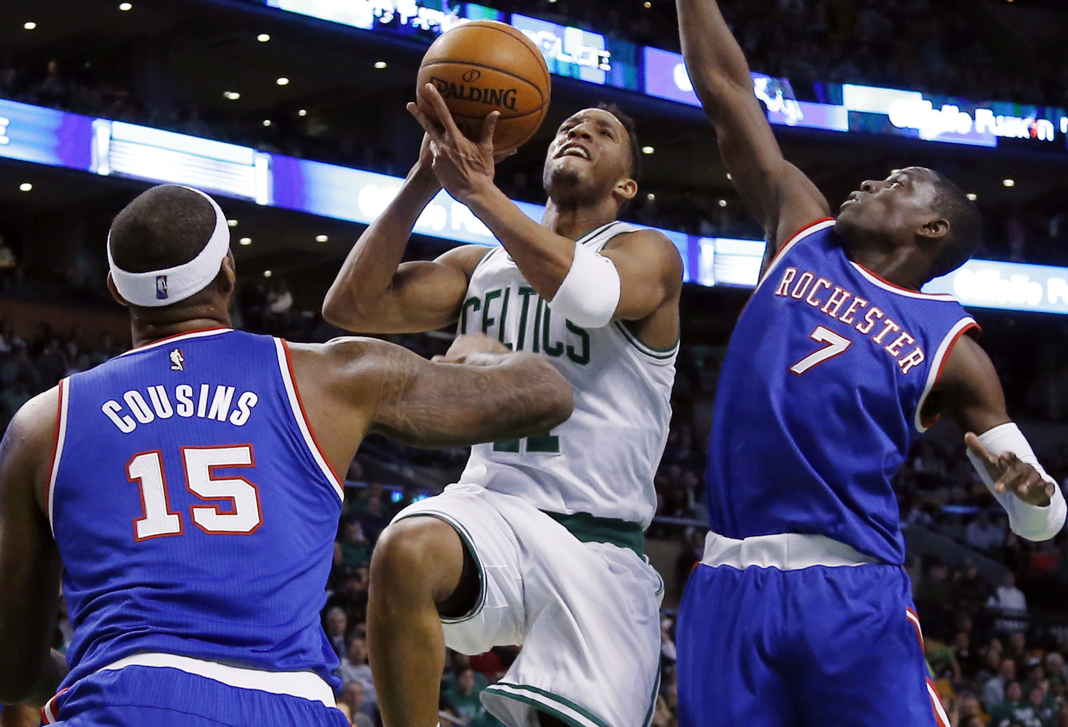 Sullinger's 20 carries Celtics past Kings 106-84