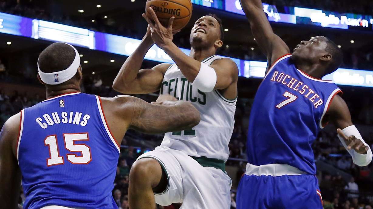 Sullinger's 20 carries Celtics past Kings 106-84