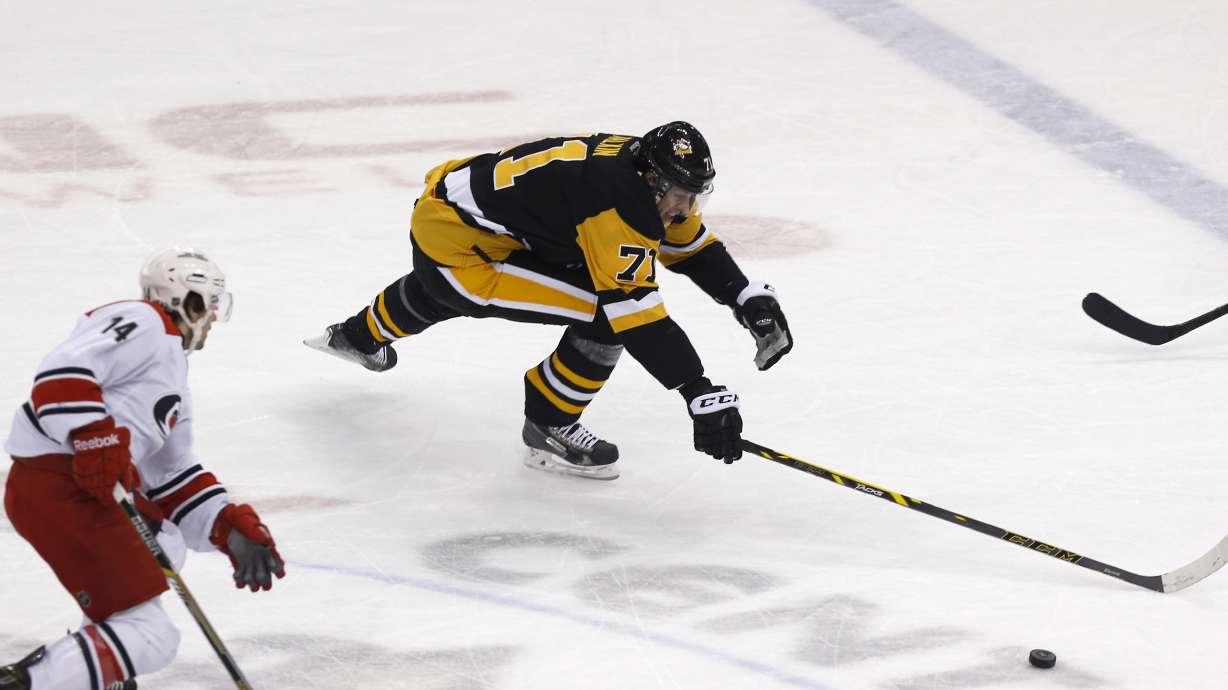 Sutter's goal lifts Penguins over Hurricanes 2-1