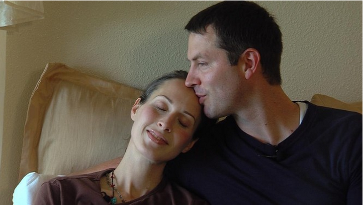 Muere Kathy Taylor, una madre de UT, luego de perder batalla contra el cáncer