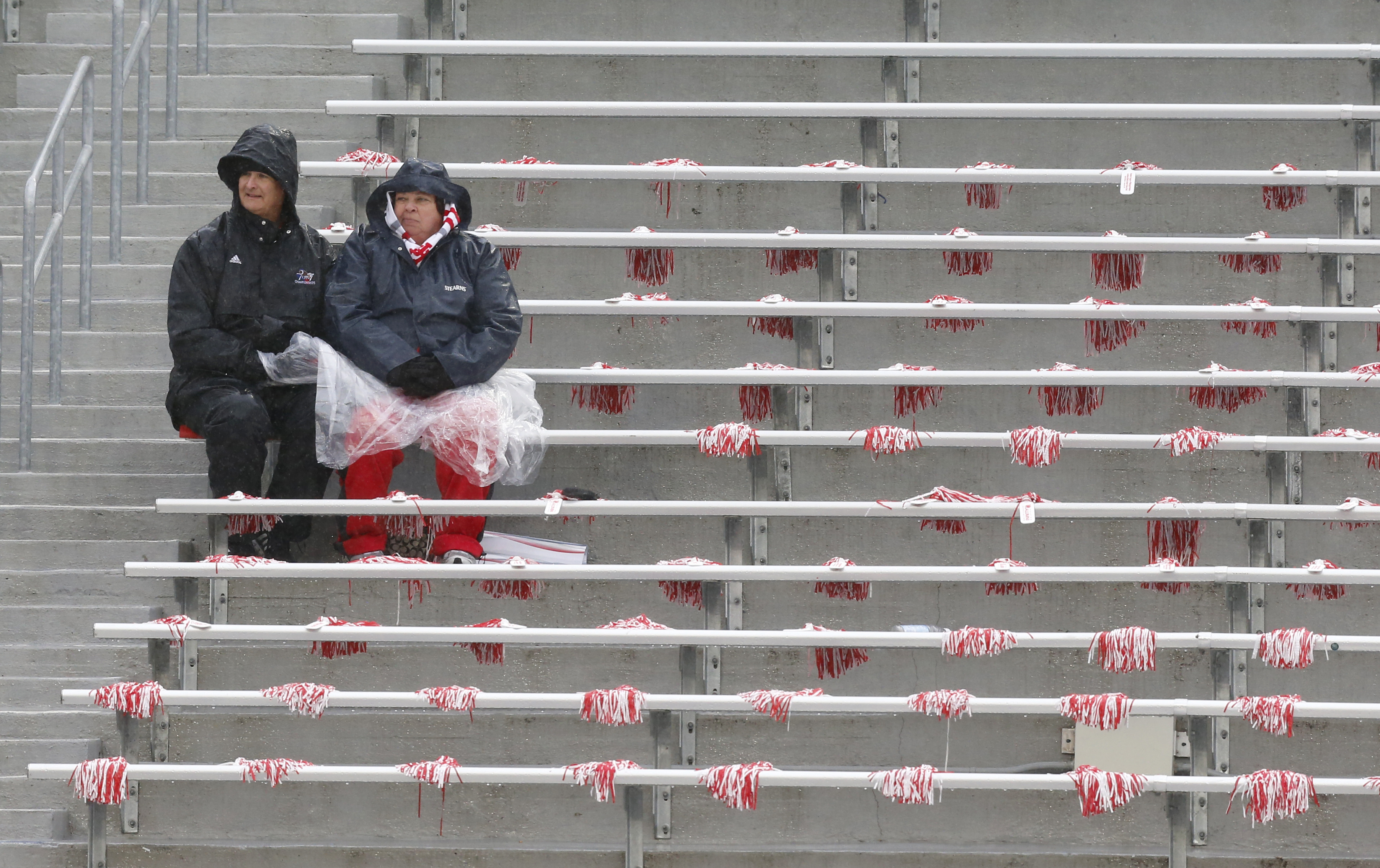 Houston improbable 35-34 AF Bowl win over Pitt
