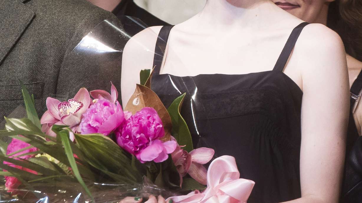 Emma Stone extends her run as Bowles in Broadway's 'Cabaret'