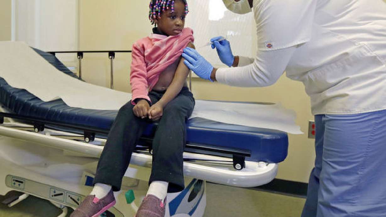 CDC: Flu season continues to worsen, could peak this month