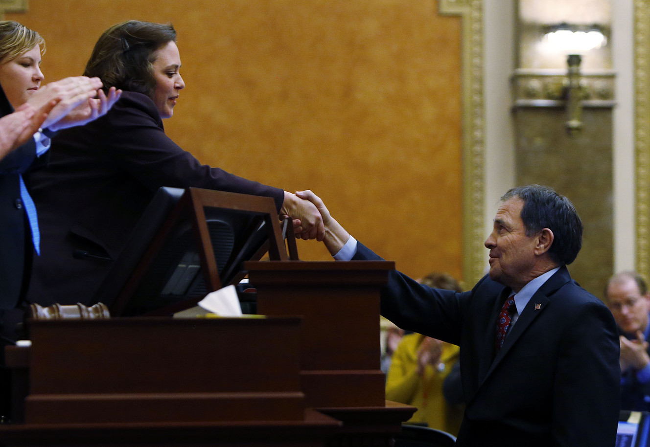 House passes bill to rename portion of I-15; endorses bill banning powdered alcohol