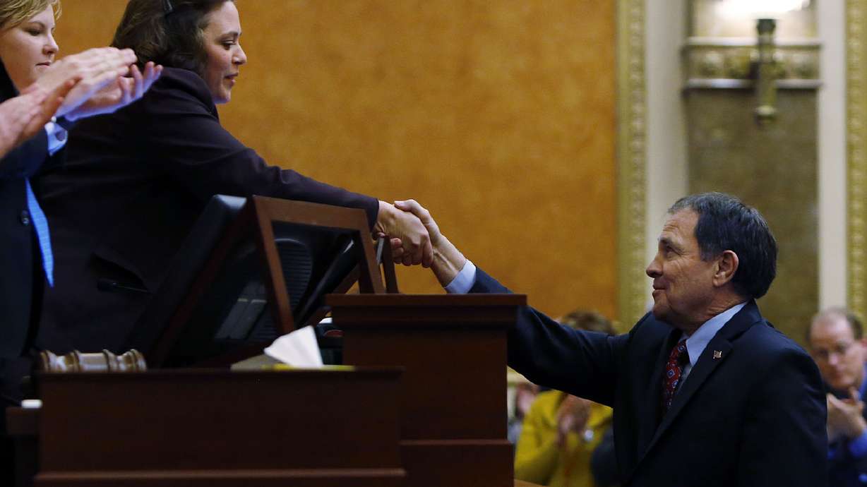 House passes bill to rename portion of I-15; endorses bill banning powdered alcohol