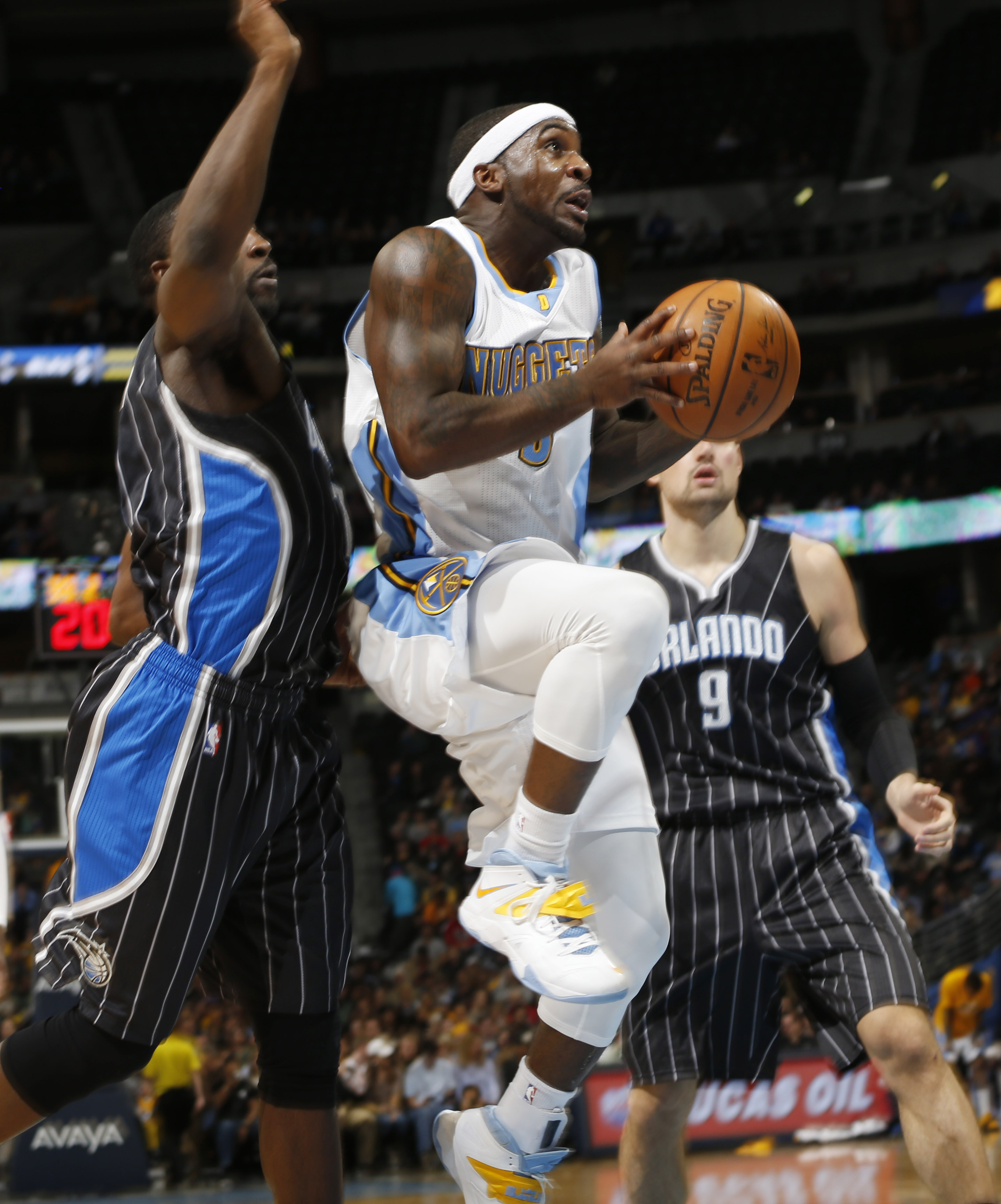 Lawson scores 23 as Nuggets edge Magic 93-90