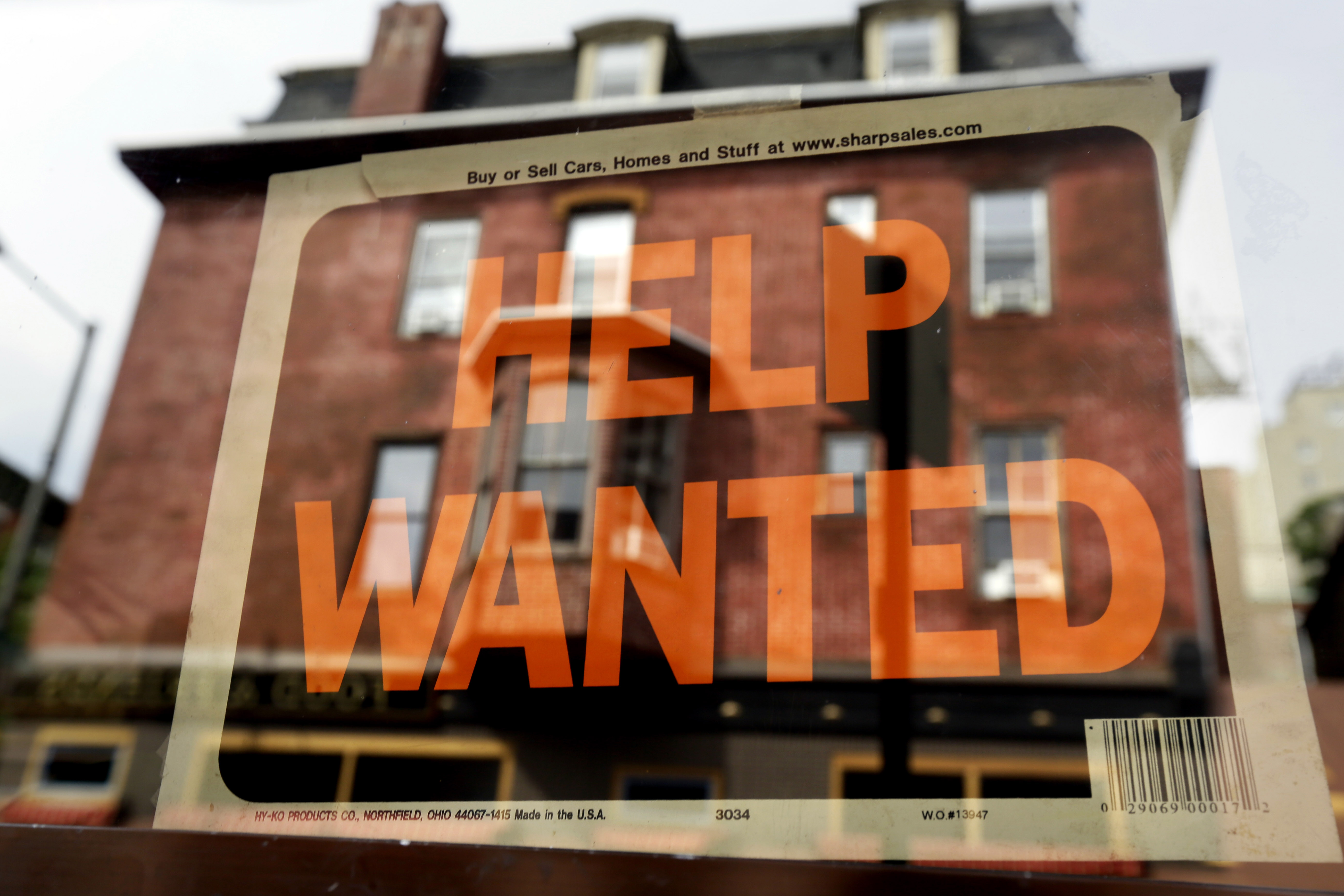 How lower oil prices could fuel more hiring in US