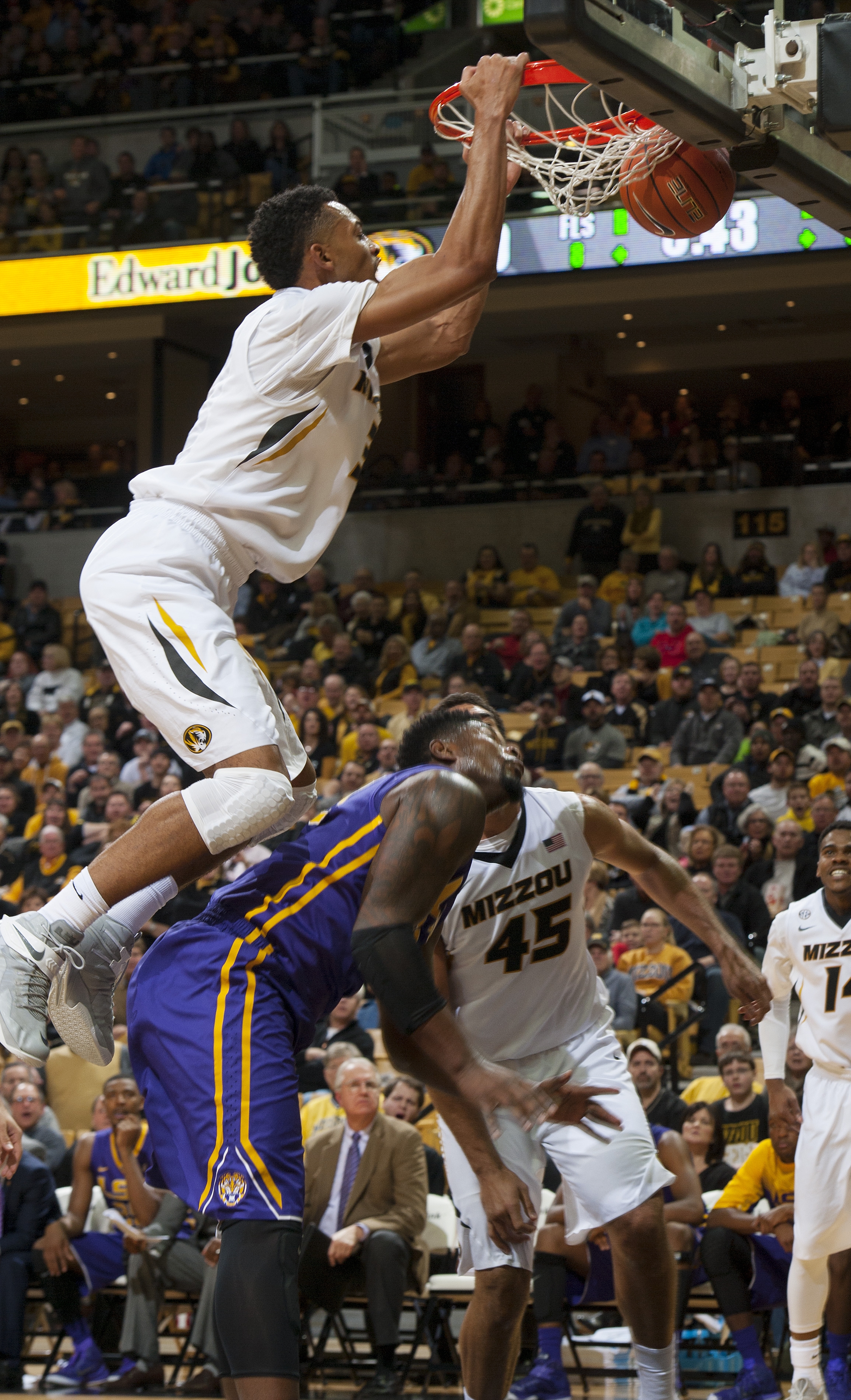 Missouri defeats LSU in overtime 74-67