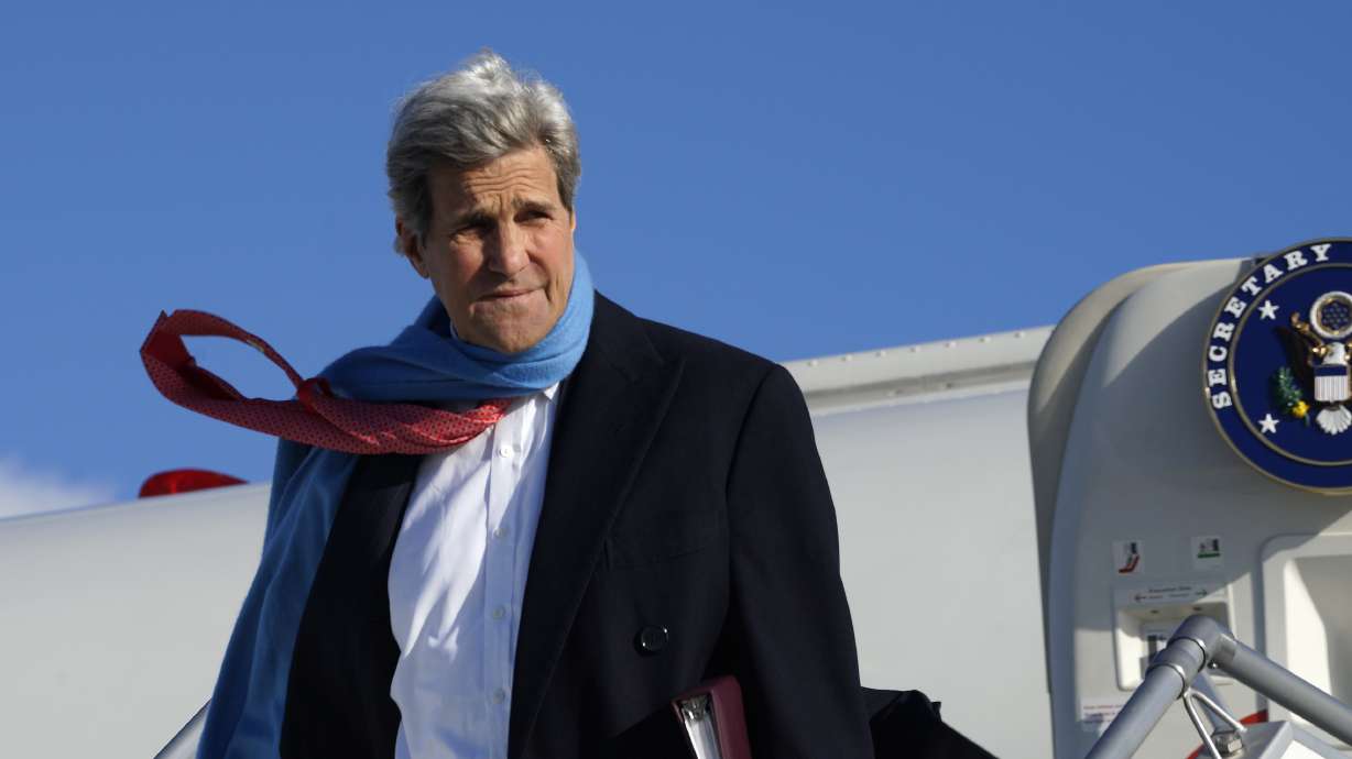 Kerry in India to push commercial ties with US