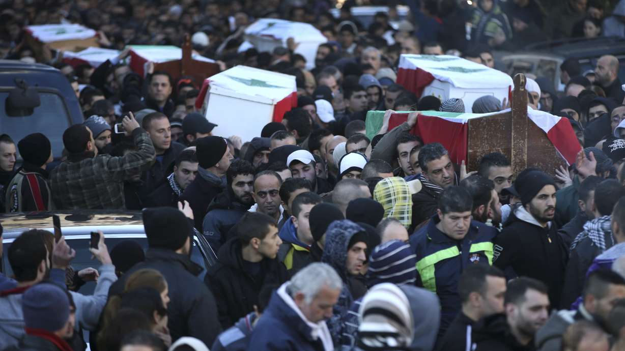 Lebanon suspects IS group behind cafe bombing