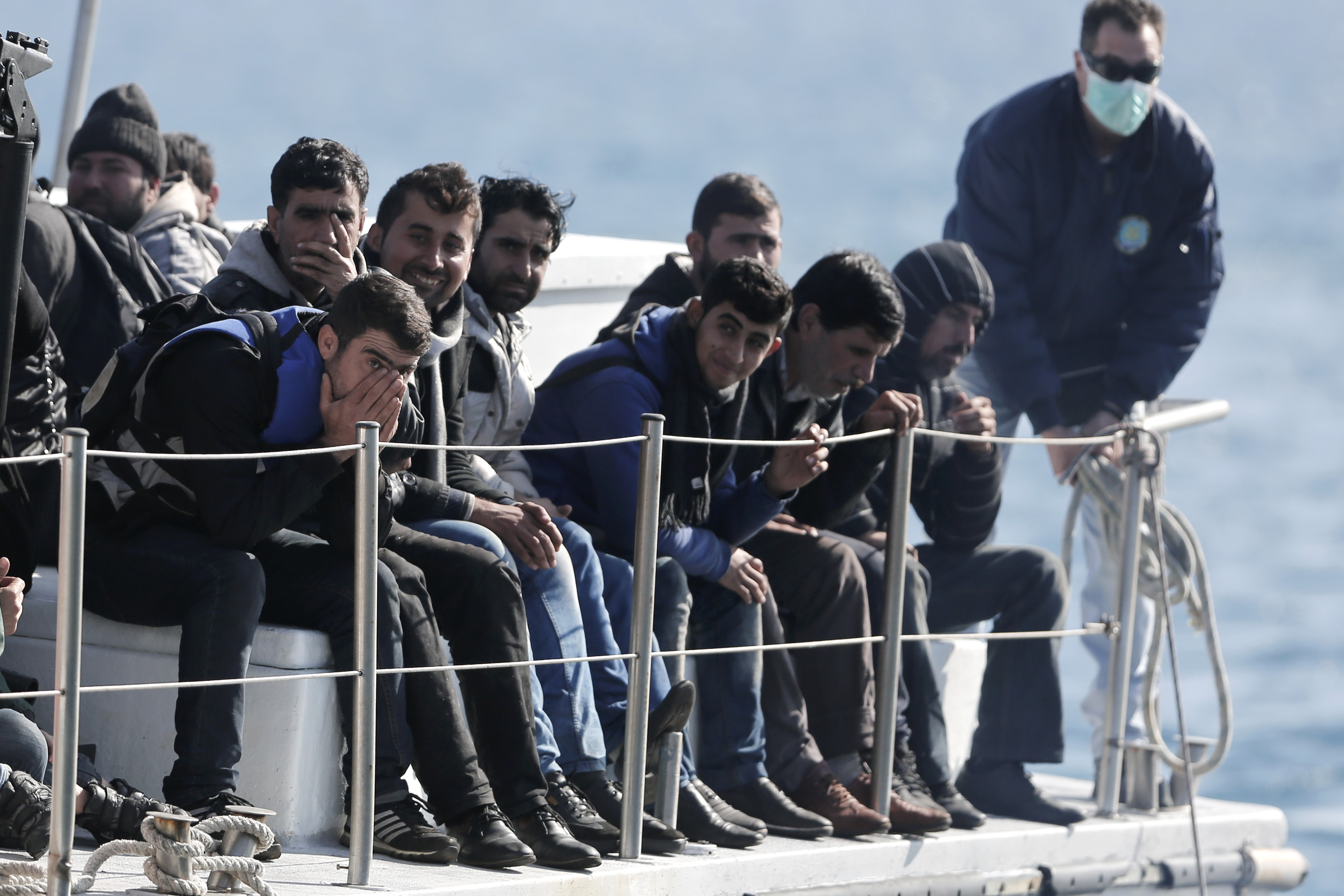 Internet at heart of new tactics for Med people smugglers