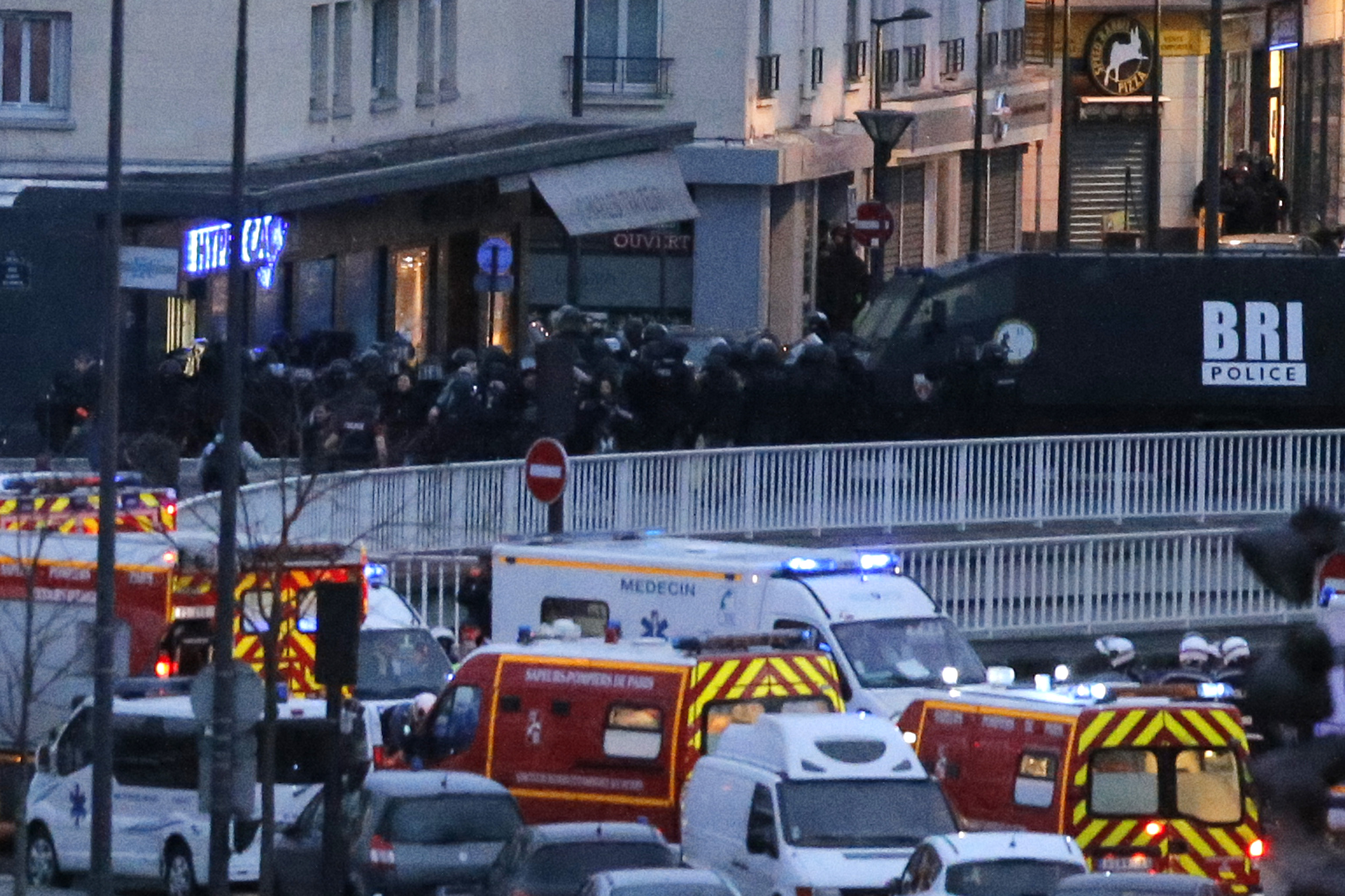 Kosher market attack deepens fears among European Jews