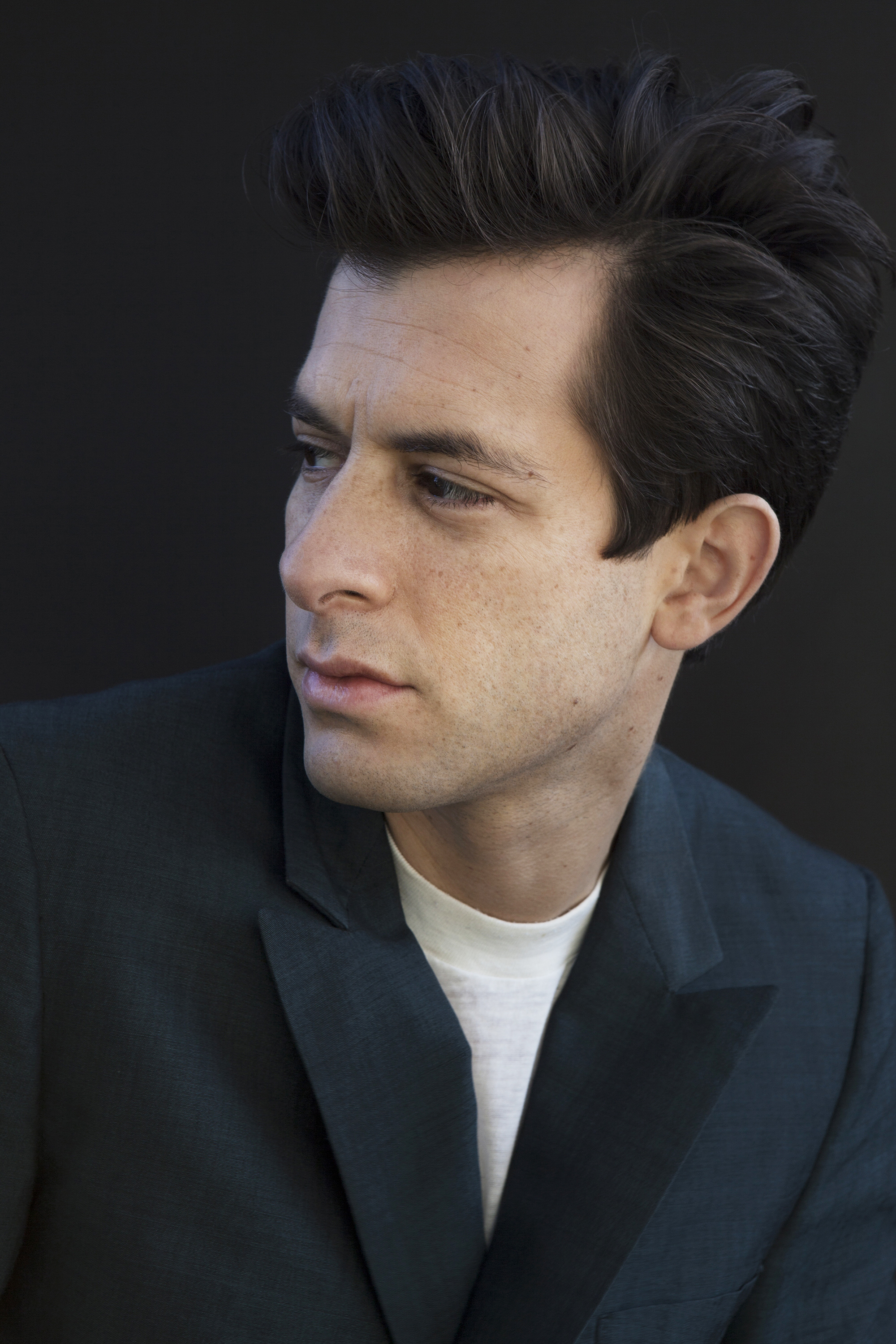 'Uptown Funk' takes Mark Ronson up the pop charts, and more