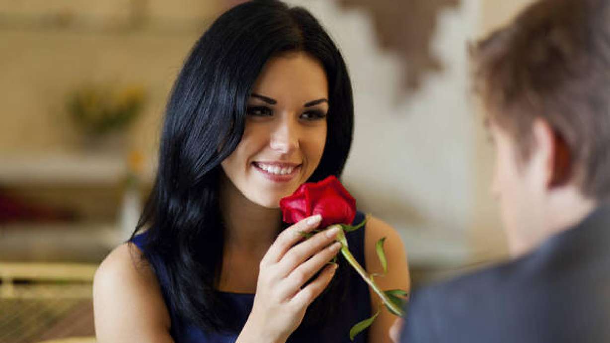 36 Preguntas que te ayudarán a enamorarte una y otra vez según estudio y experiencias