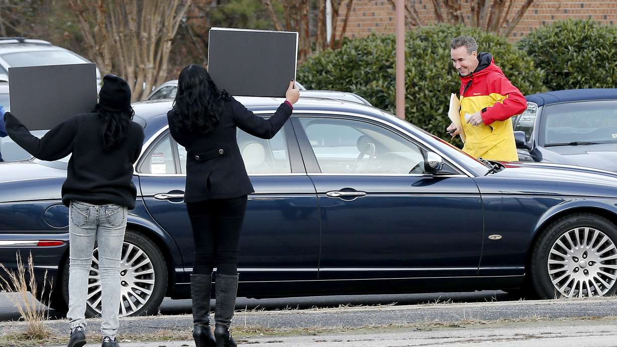 Virginia lawmaker wins election amid sex scandal