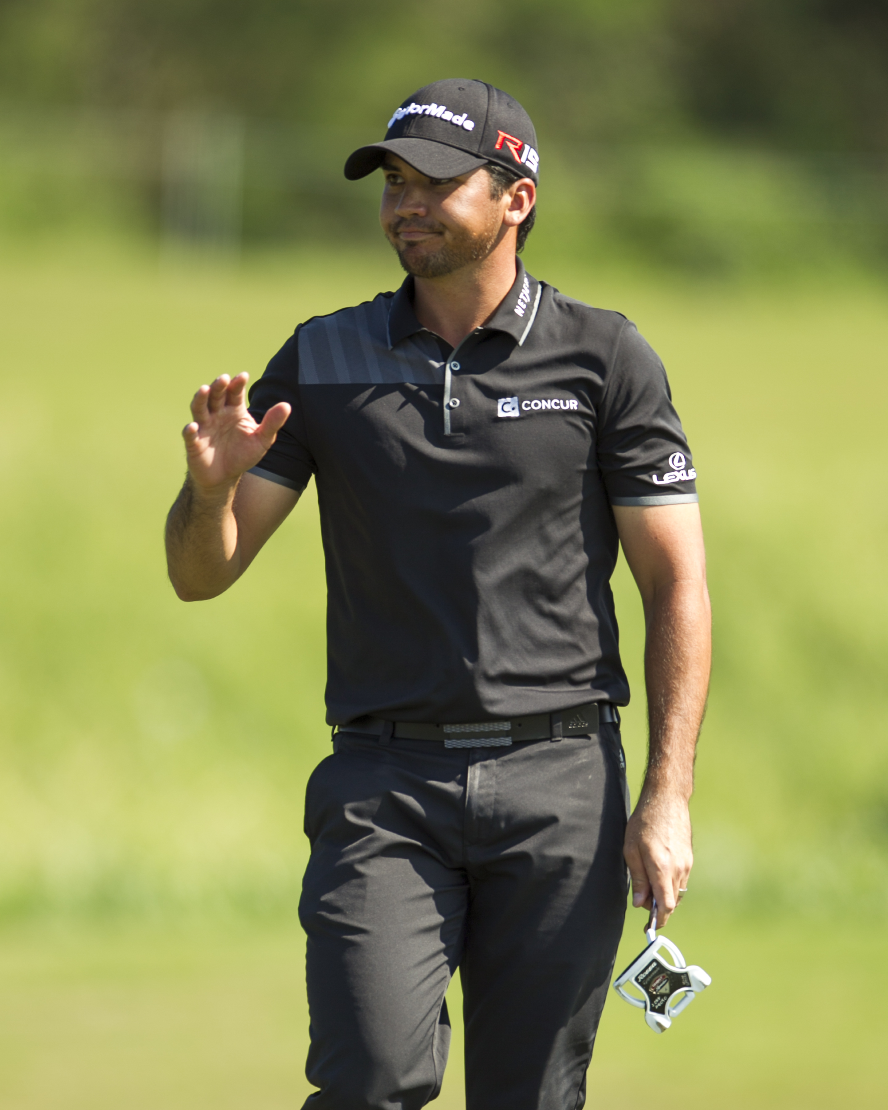 Golfers barred from throwing items to fans at Phoenix Open