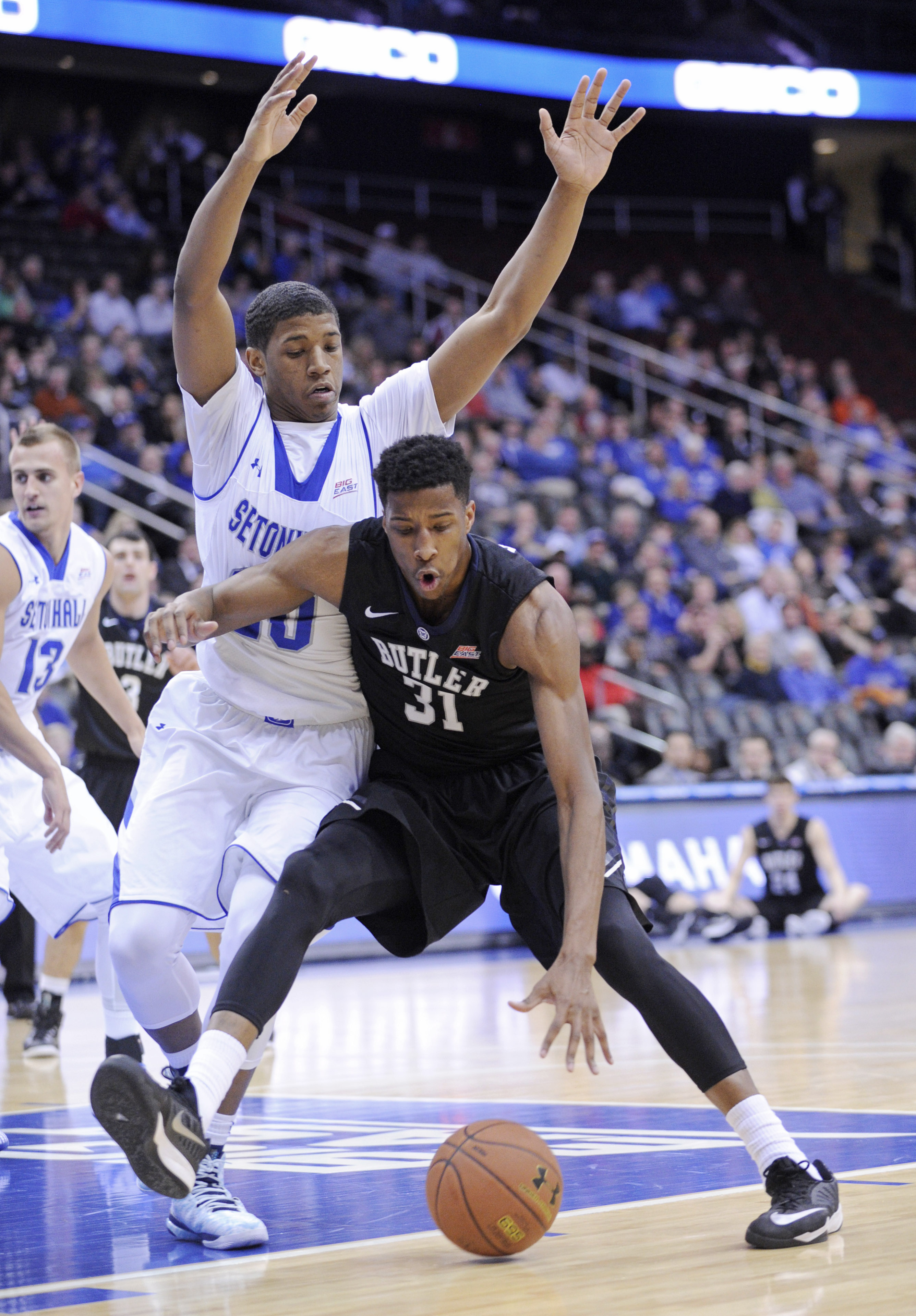 Jones scores 23, Butler upsets No. 21 Seton Hall