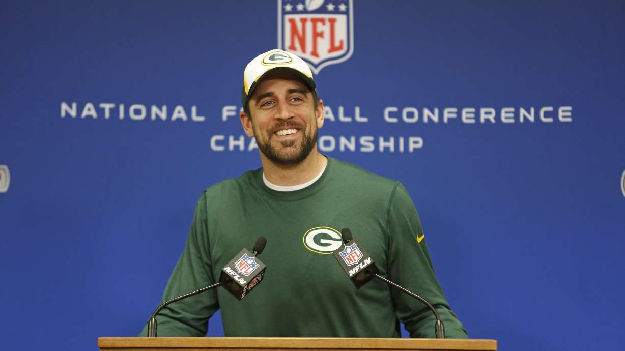 Packers quarterback Aaron Rodgers limited in practice