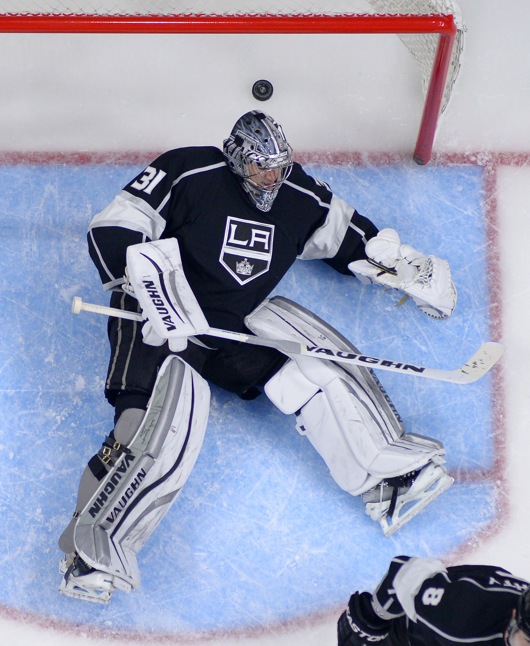 Devils score 3 goals in 68 seconds, beat Kings 5-3