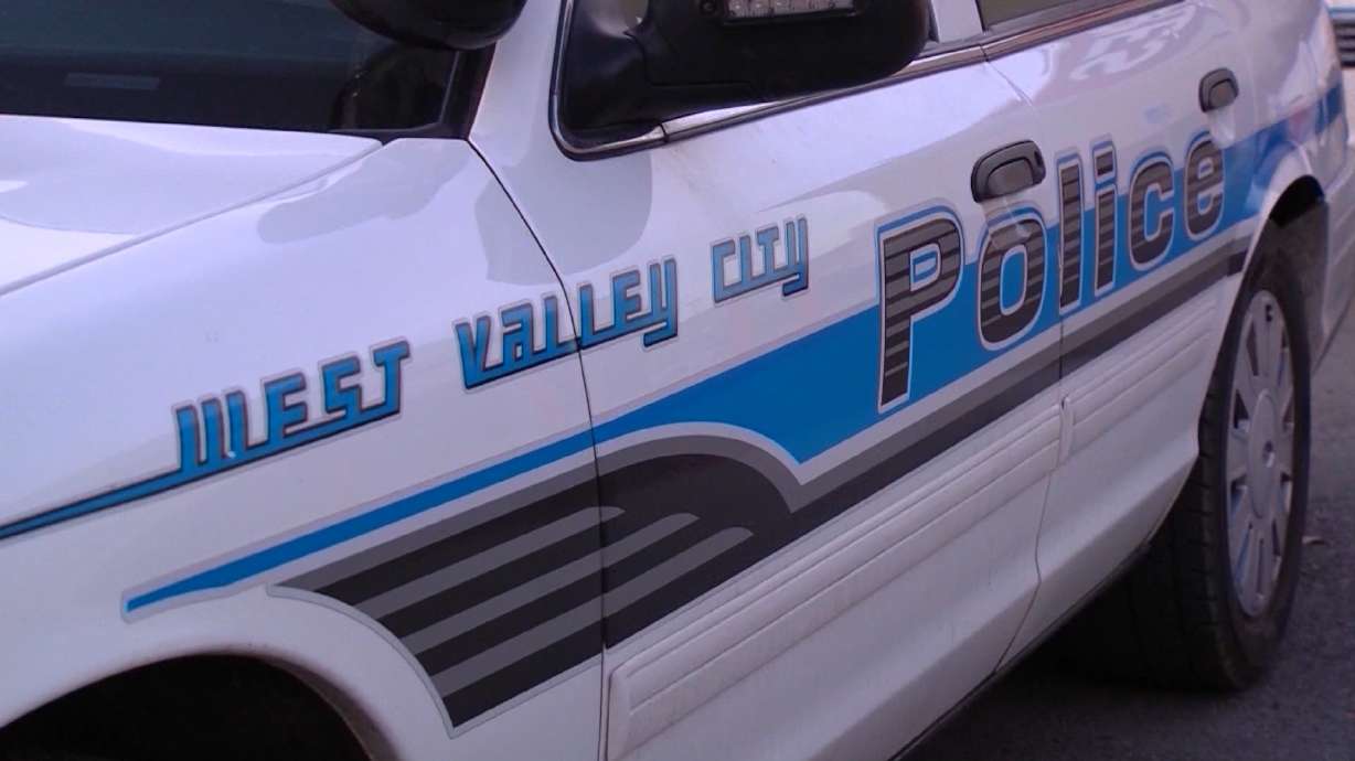 Man arrested overnight after allegedly threatening Uber driver, refusing to leave car